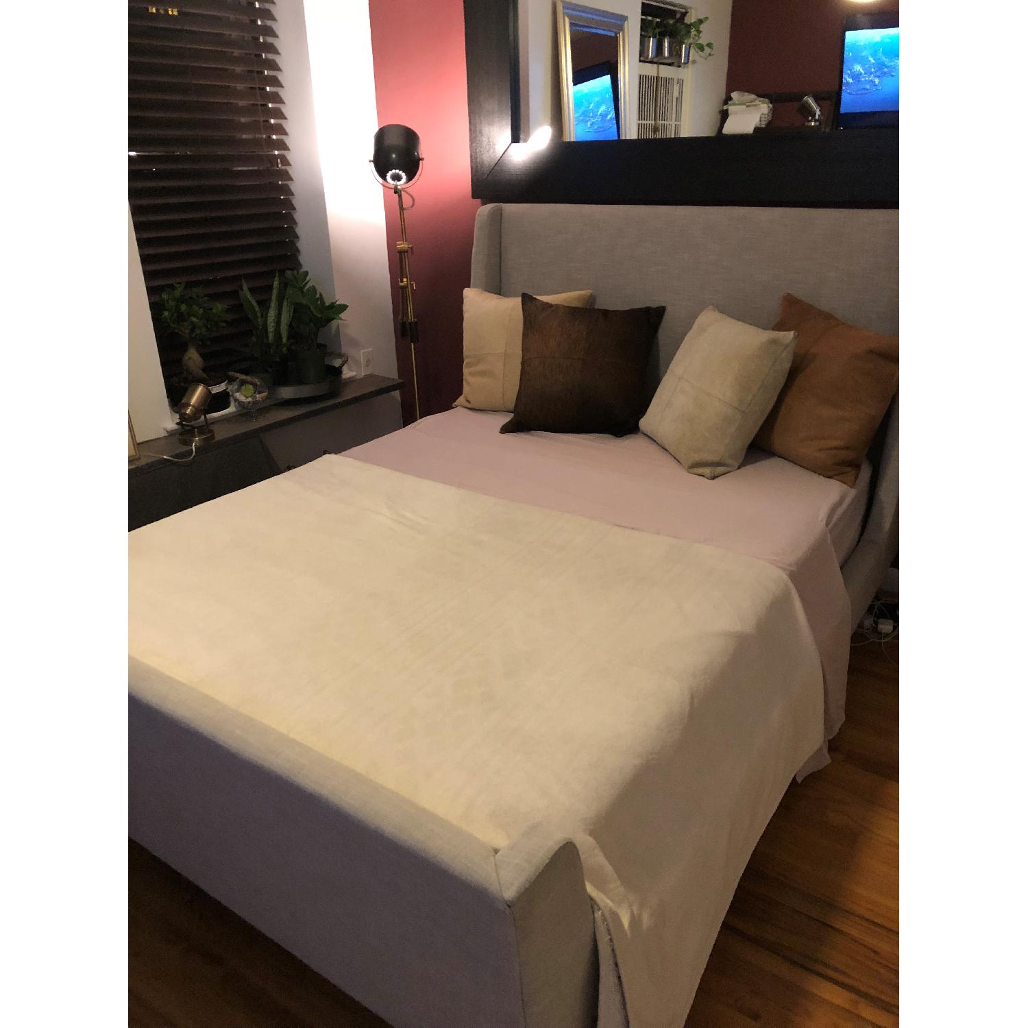 West Elm Linen Weave Platinum Upholstered Queen Sleigh Bed - image-6