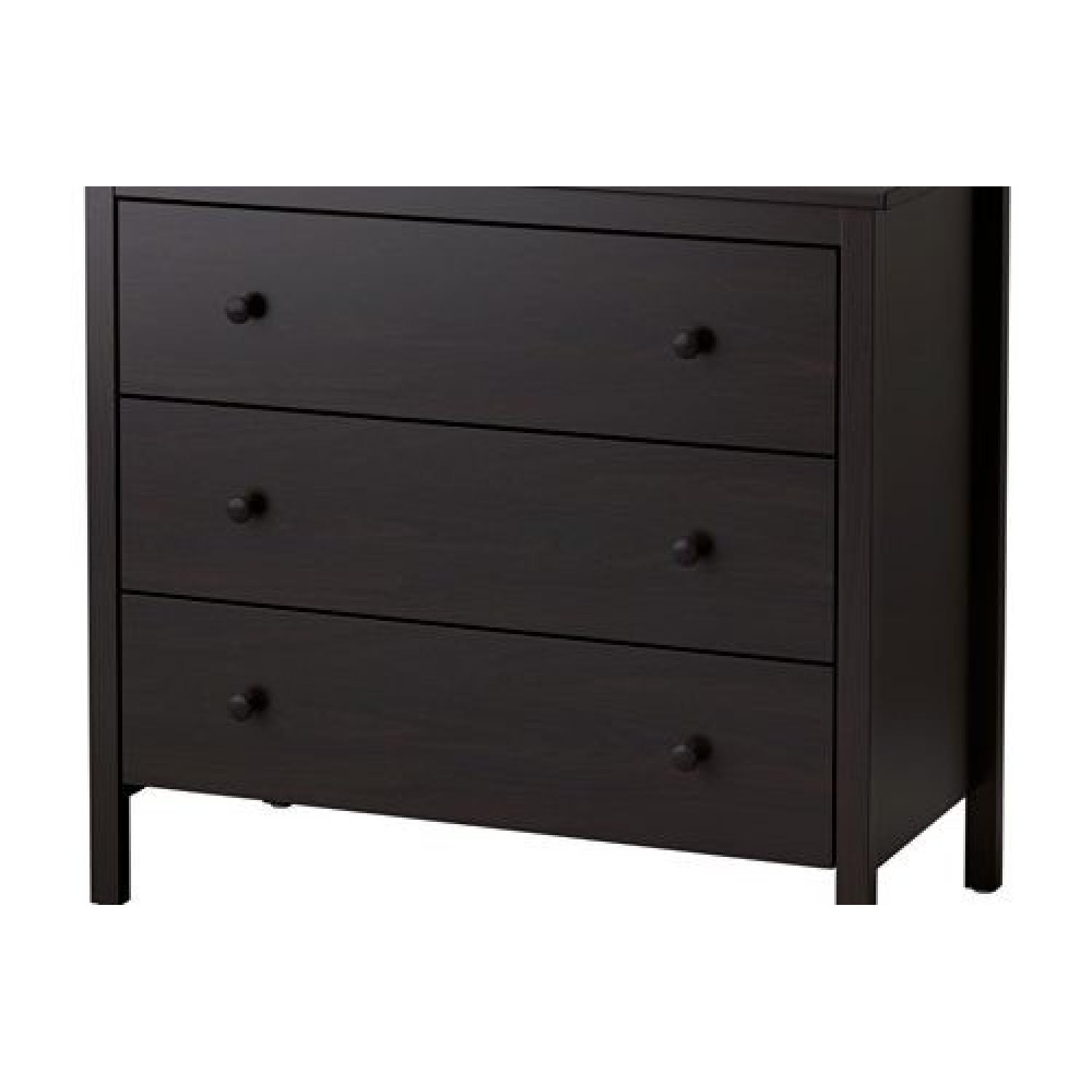 超美品 IKEA KOPPANGダークブラウン 3段チェスト 木製 Ikea Koppang 3-Drawer Chest in Black-Brown - AptDeco