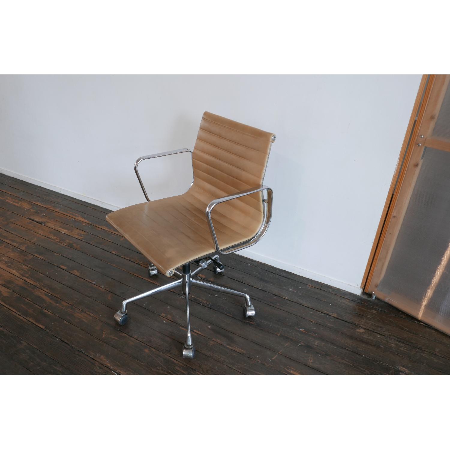 Modern Classics Eames-Style Leather Office Chair - image-4