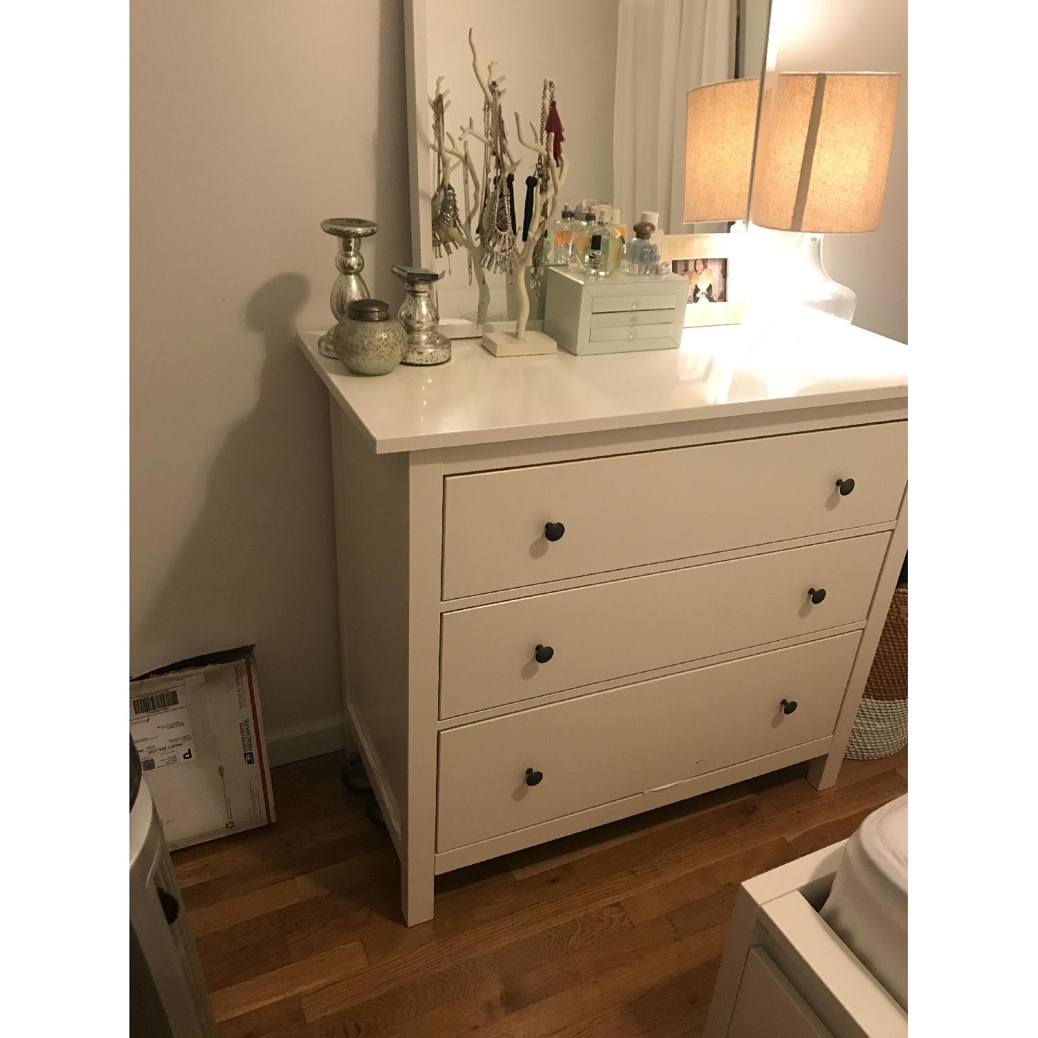Ikea Hemnes 3 Drawer Chest in White - image-5