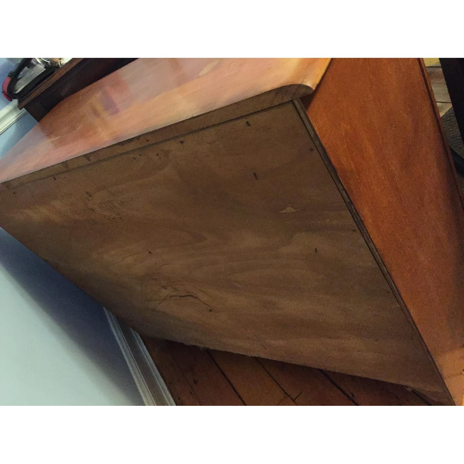 Virginia House Covered Wagon Dresser - image-4