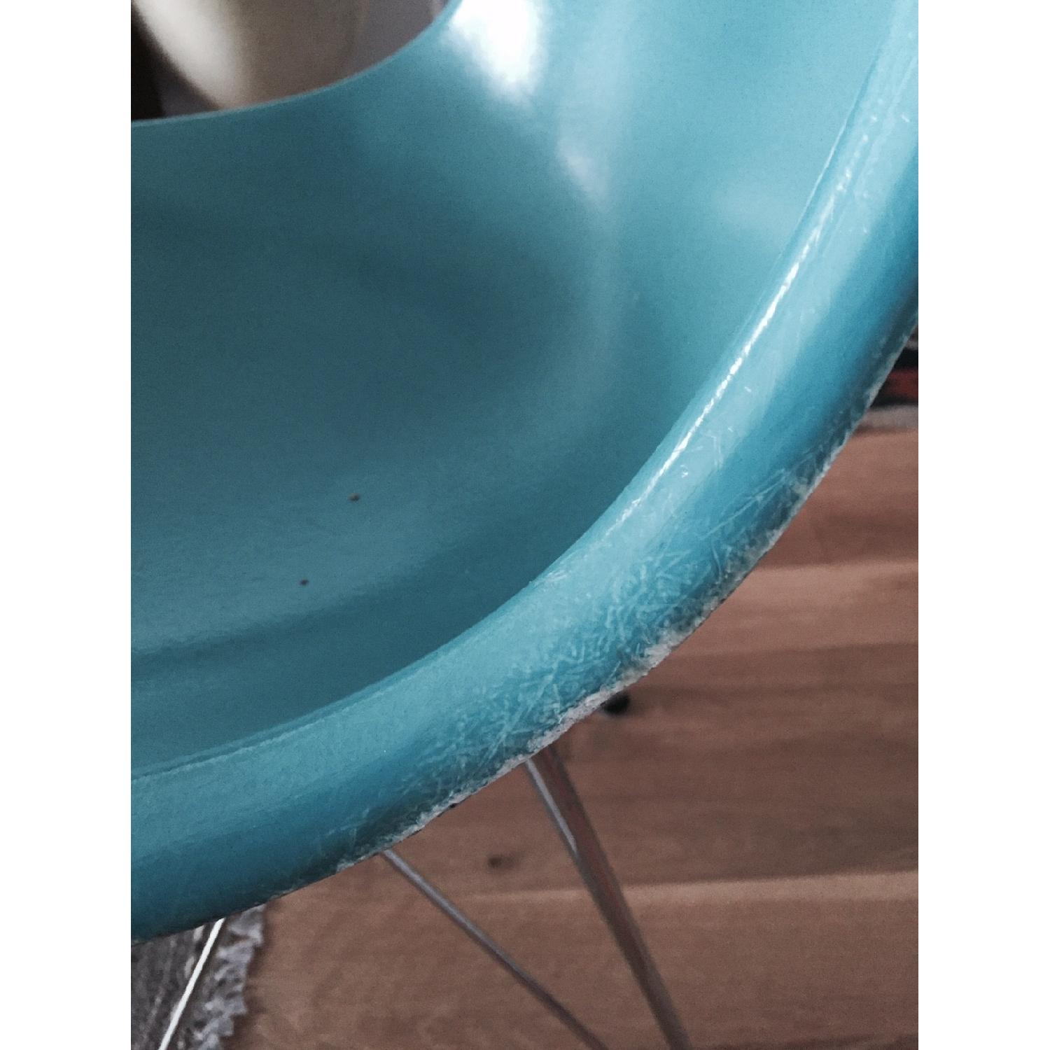 Modernica Case Study Side Shell Eiffel Chair - image-4