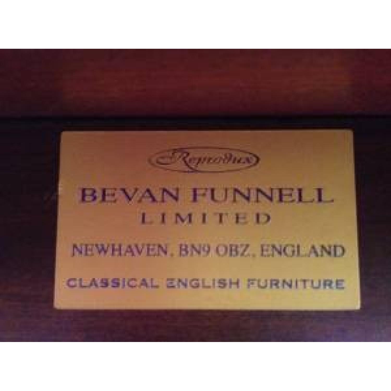 Bevan Funnell Mahogany Extendable Dining Table - image-2