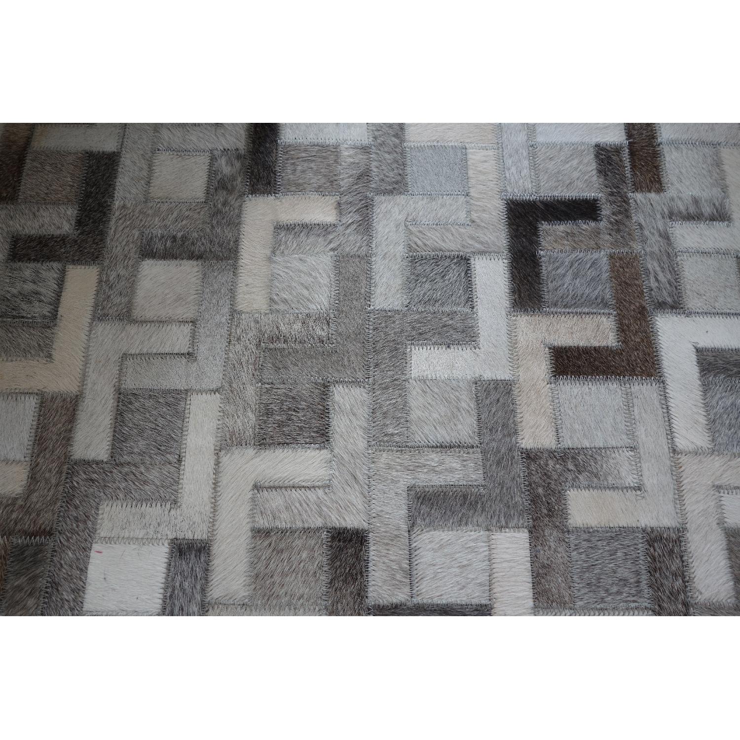 BoConcept Sakka Rug - AptDeco