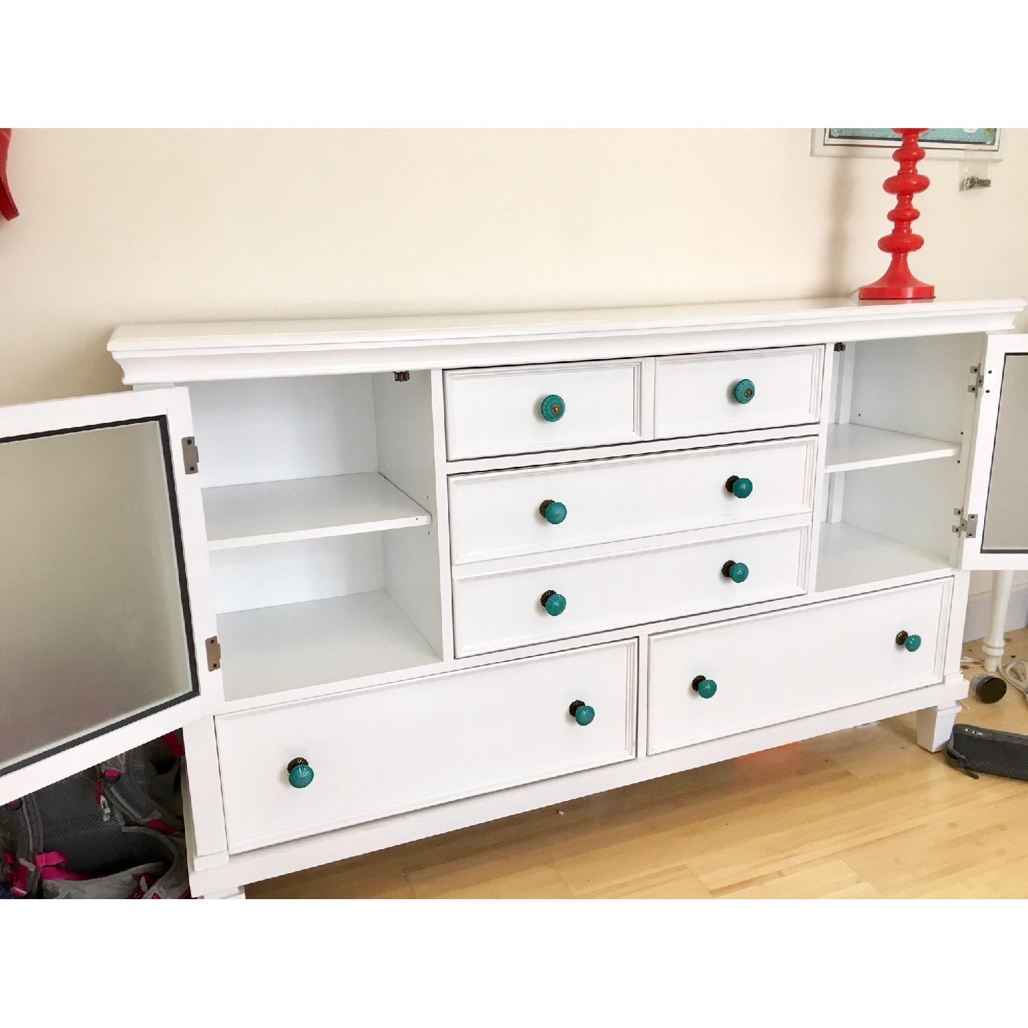 White Dresser W Anthropologie Drawer Pulls Aptdeco