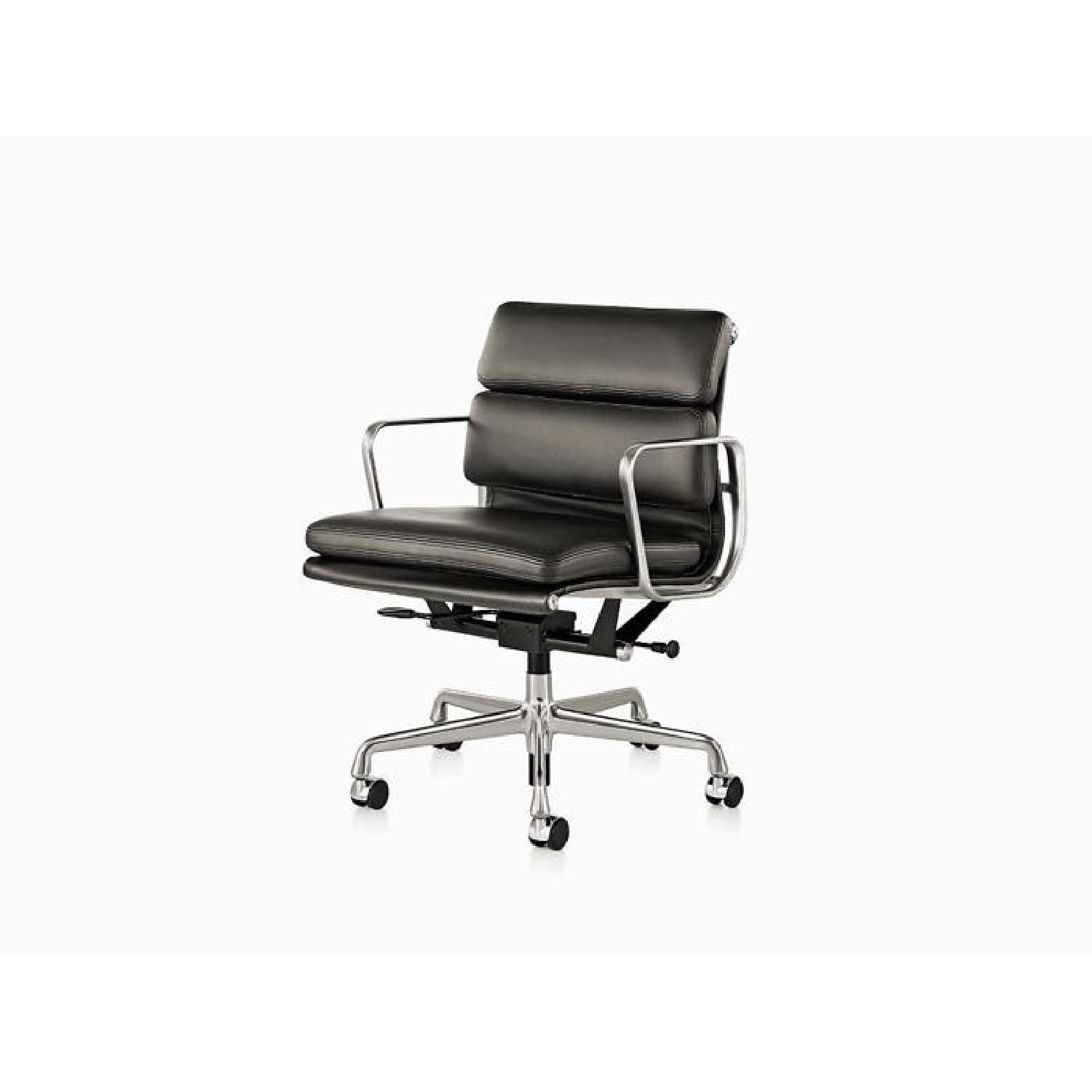 herman miller eames management chair aptdeco