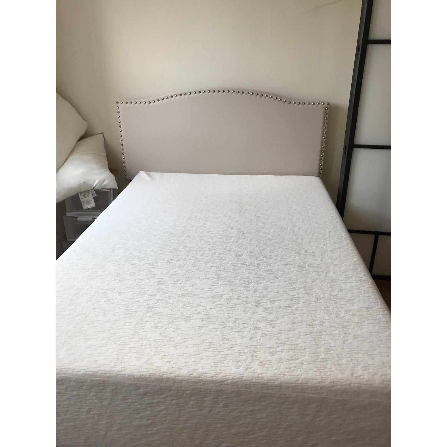 Upholstered Panel Full Size Bed AptDeco