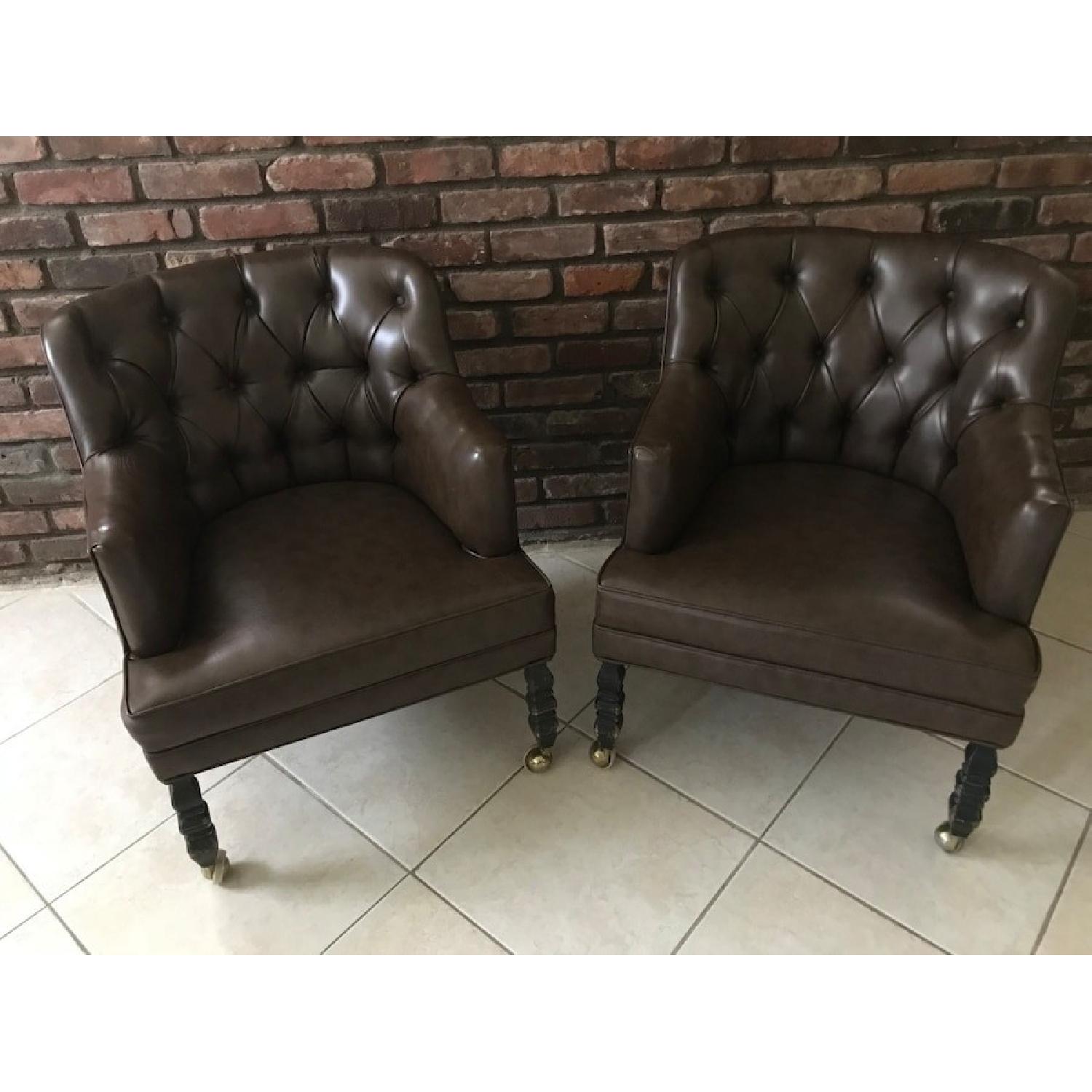 Raymour & Flanigan Leather Accent Chair AptDeco