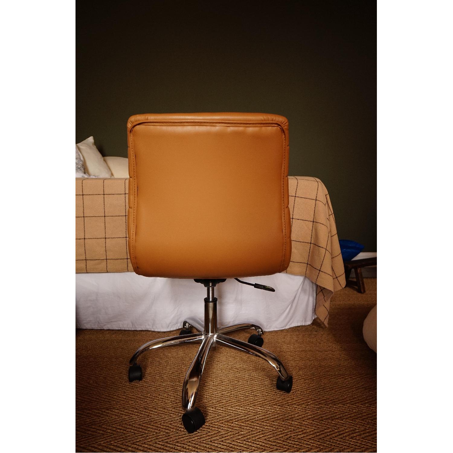 Adjustable Height Task Chair - image-4