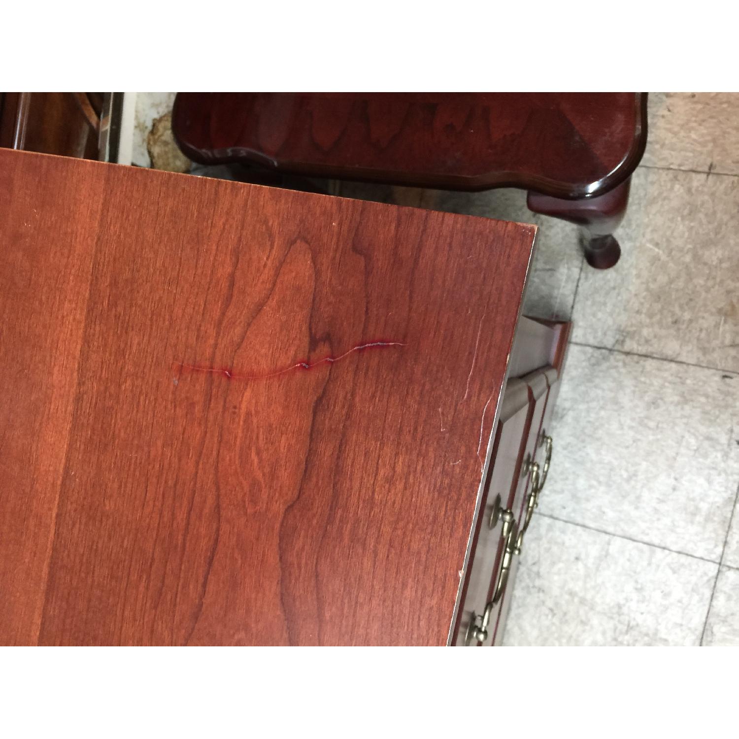 Vaughan Bassett Dresser w/ Mirror - image-18