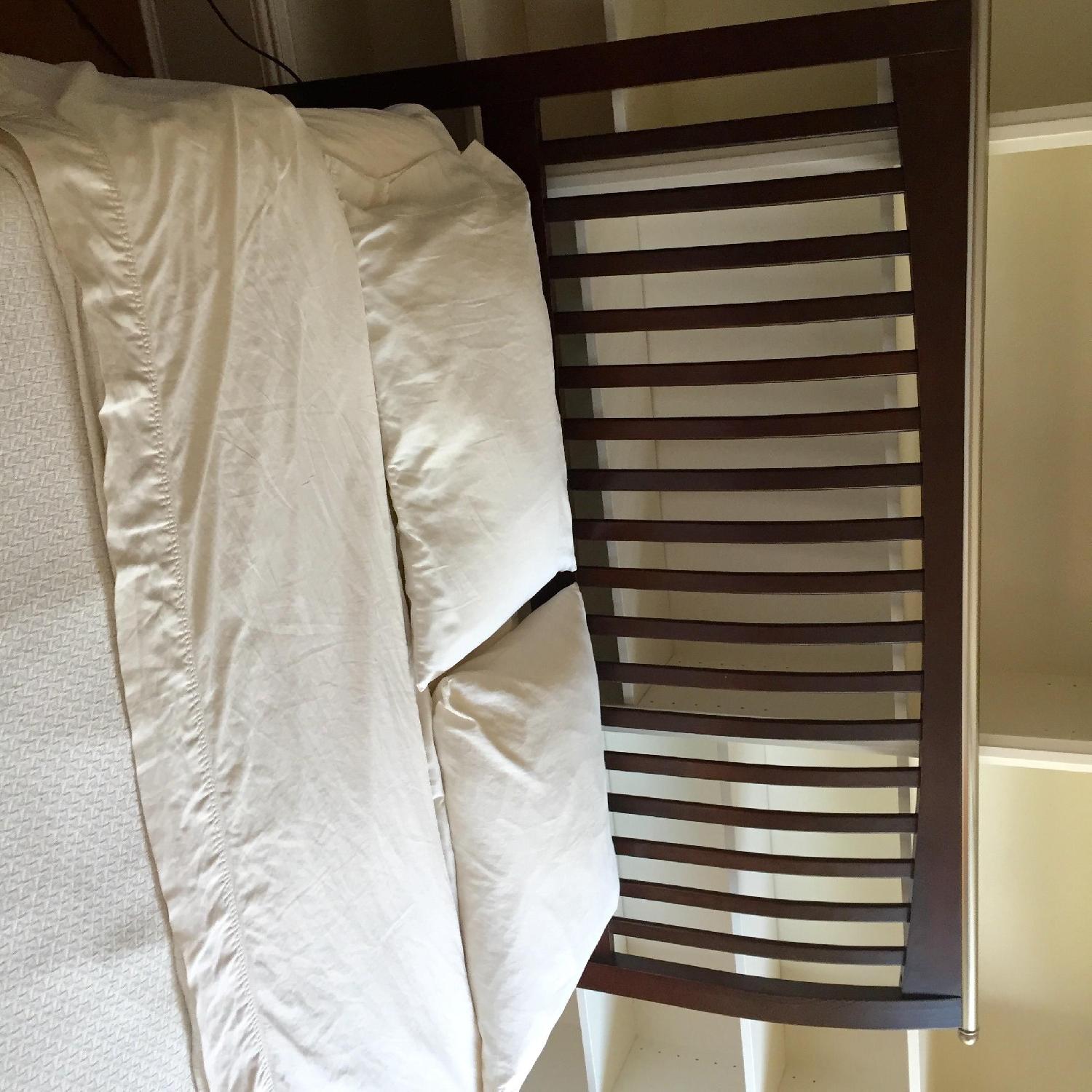 Thomasville Retro Ve Queen Size Sleigh Bed - image-3