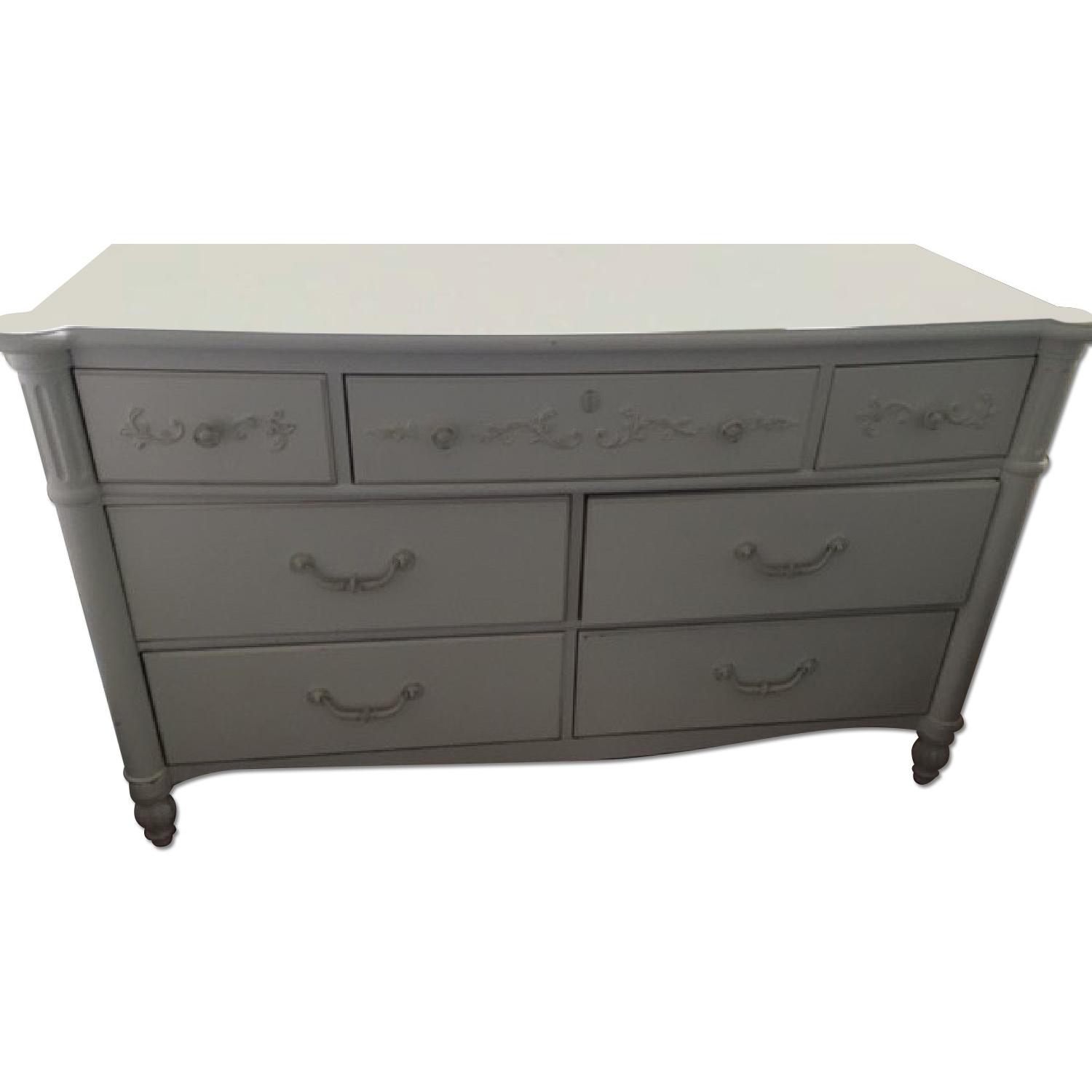 Stanley Furniture Young America Girls Bedroom Set - image-5