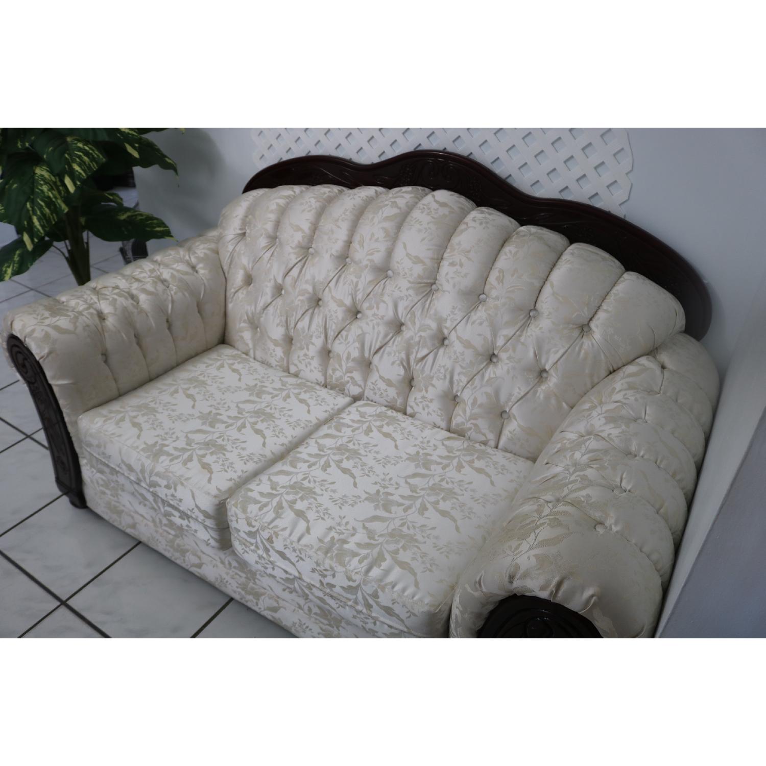 Tufted Loveseat - image-4