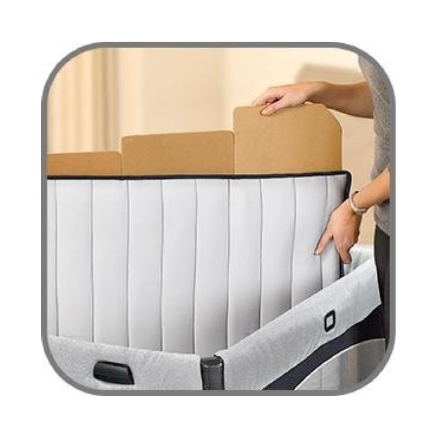 Chicco Lullaby Playard - image-5