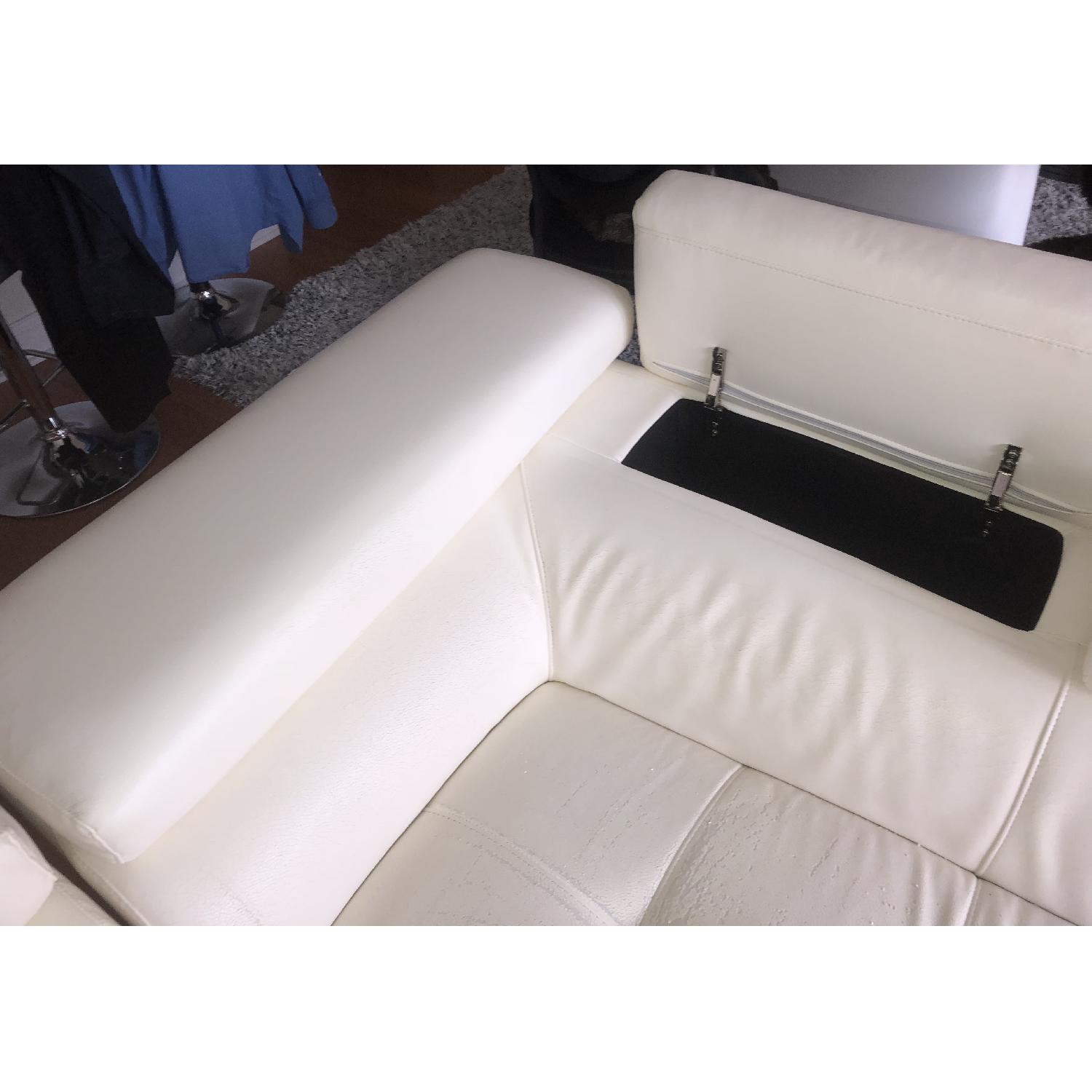 Bob's Luna 2 Piece Sectional Sofa - image-23