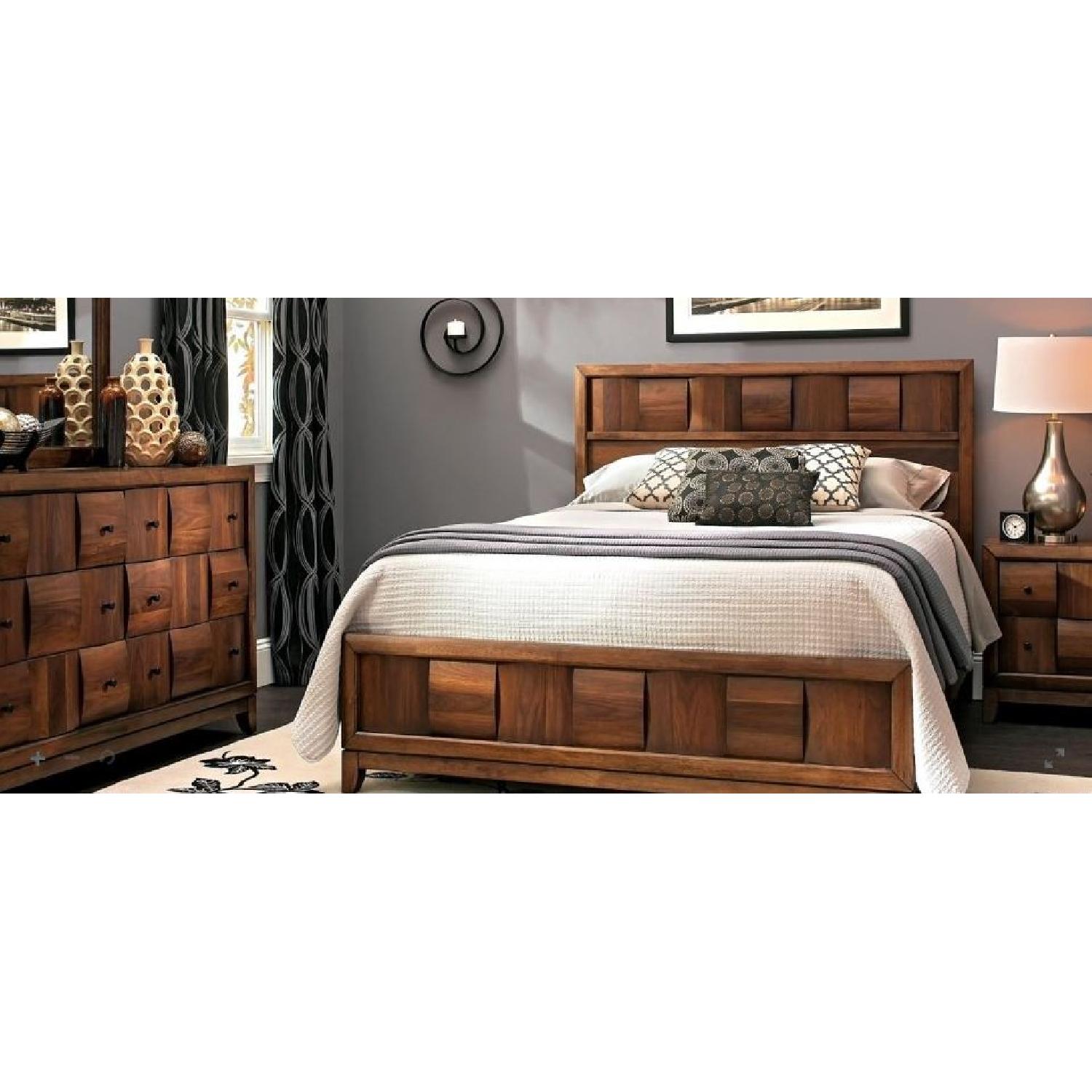 Raymour & Flanigan Jovie King Platform Bed - image-2