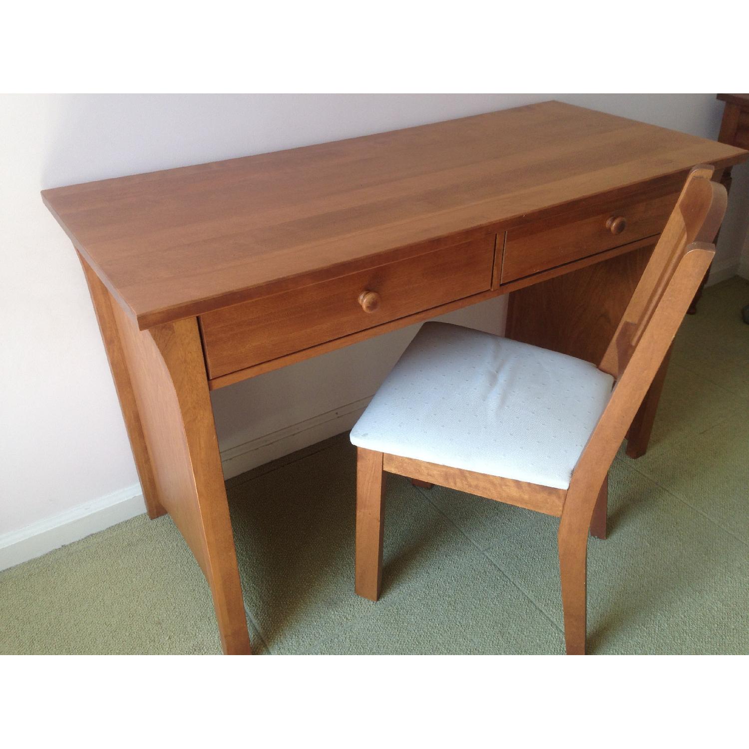Solid Wood Desk & Chair AptDeco