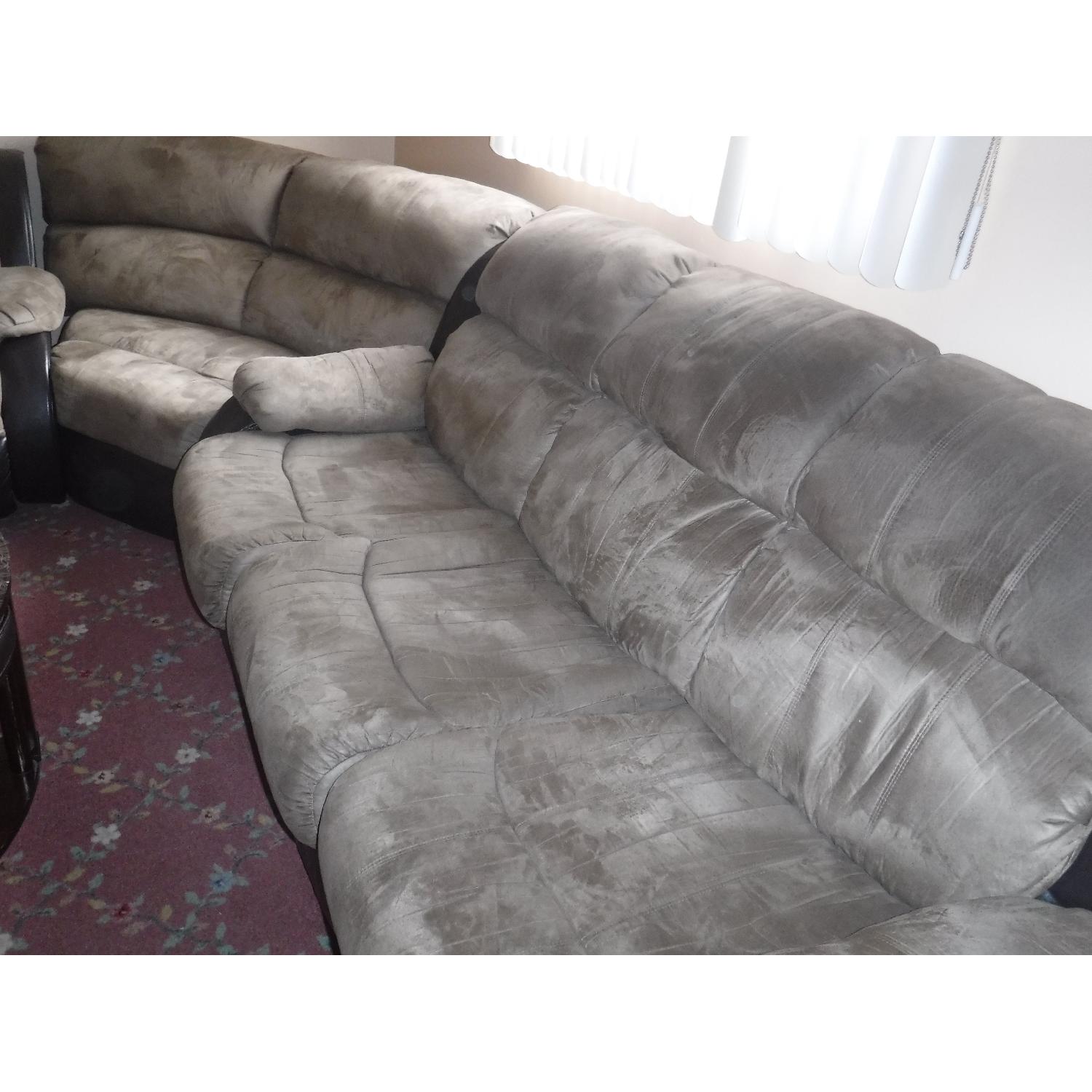 Sectional Couch w/ Pull Out Bed & 2 Reclining Seats - image-2