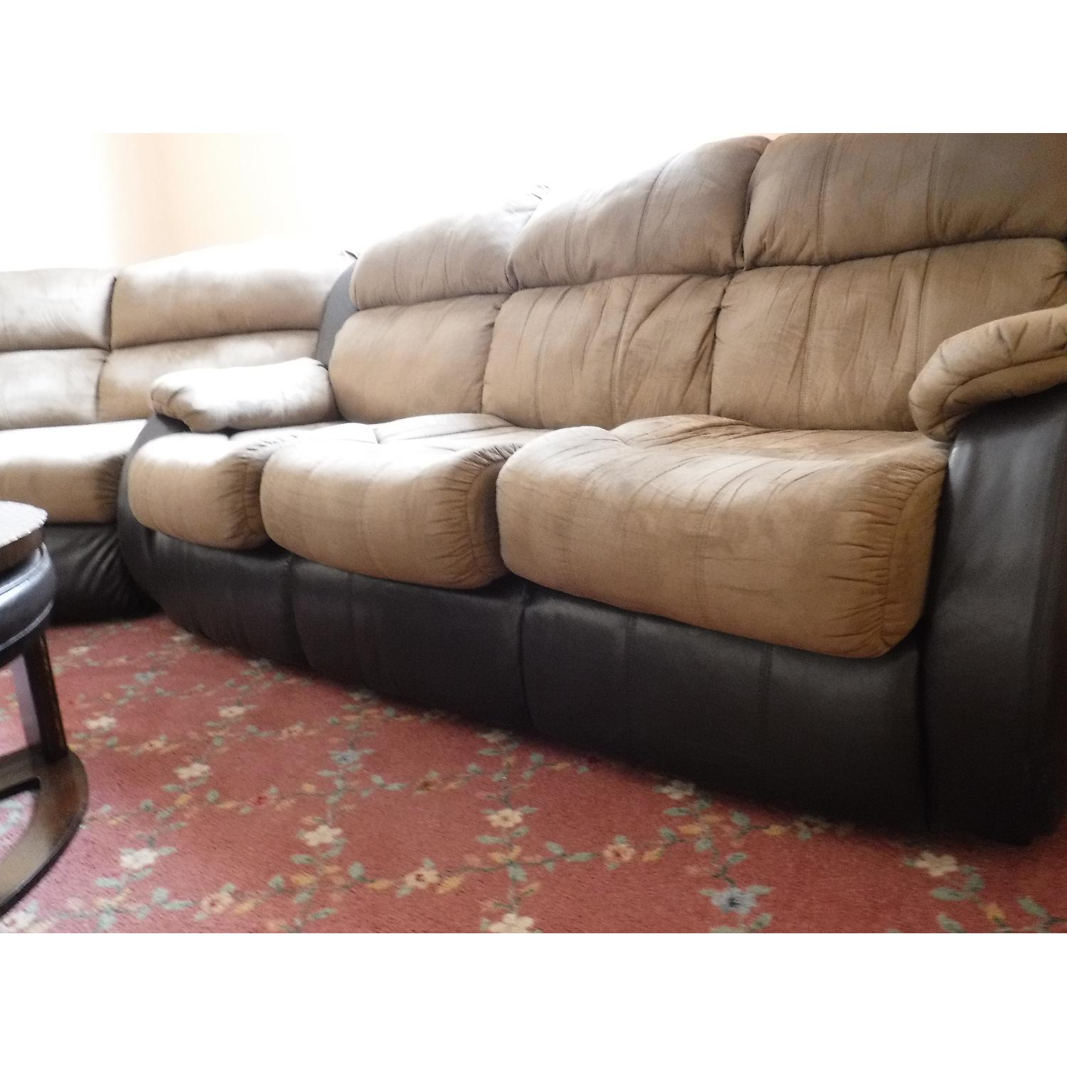 Sectional Couch w/ Pull Out Bed & 2 Reclining Seats - image-5