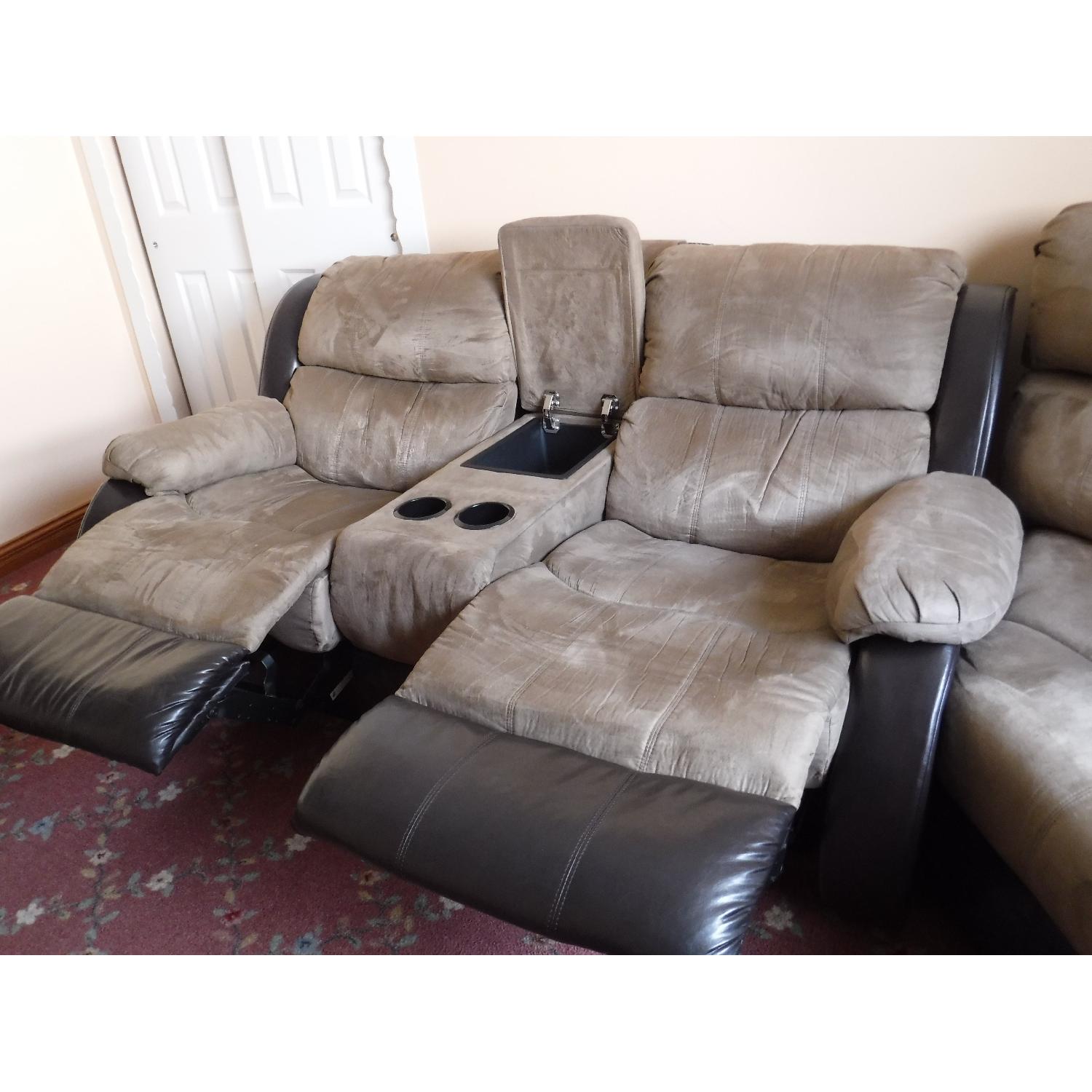 Sectional Couch w/ Pull Out Bed & 2 Reclining Seats - image-12