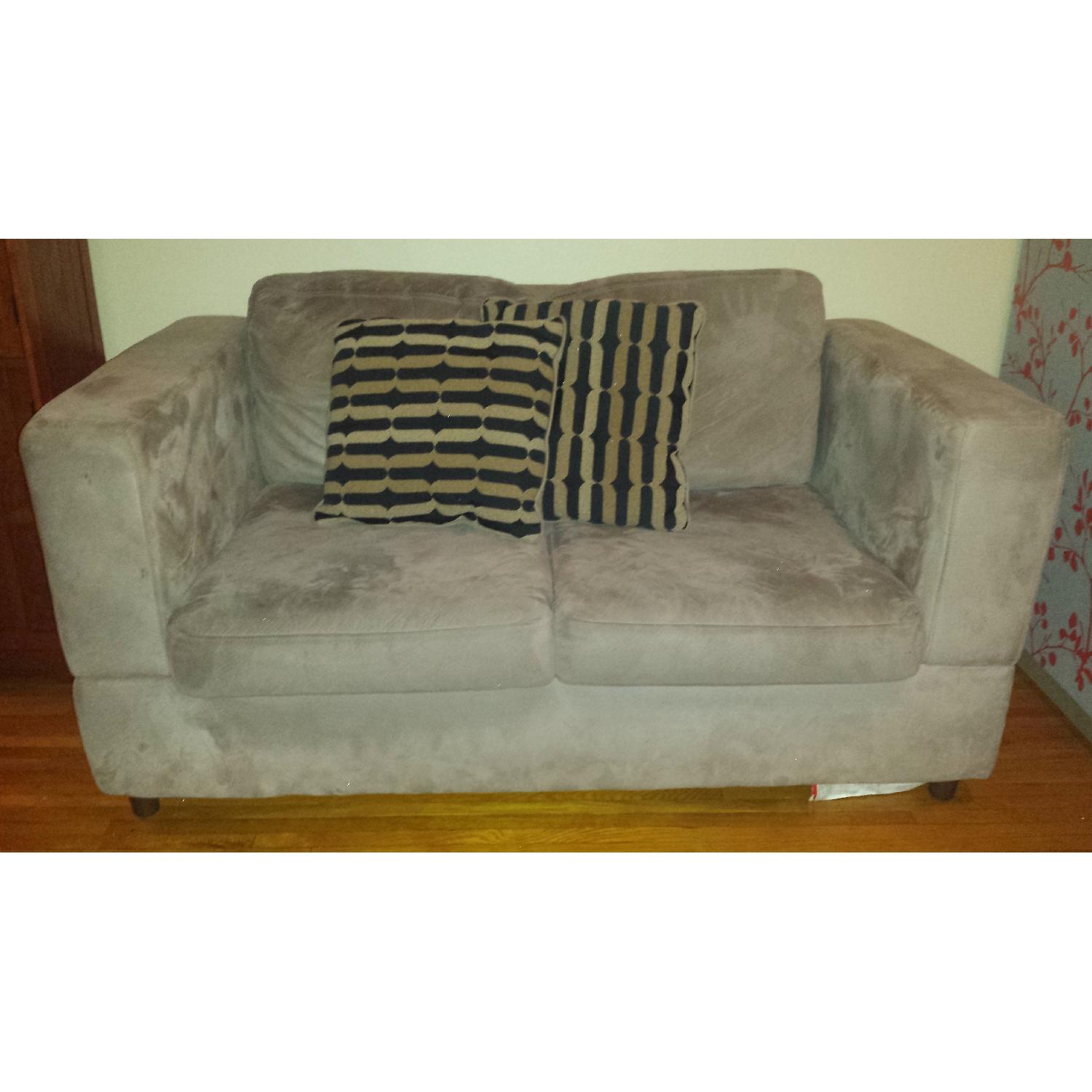 Jennifer Convertibles 2 Seat Sofa AptDeco