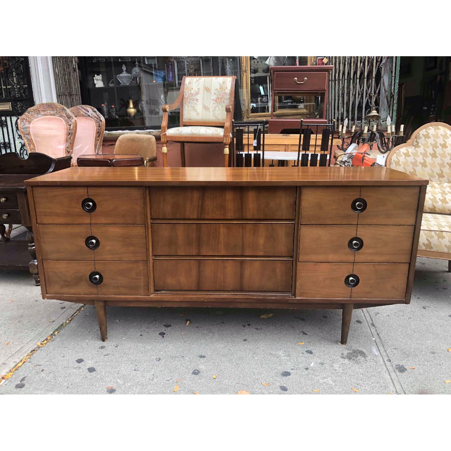 Stanley Furniture Mid Century 1950s 9 Drawer Dresser - image-3