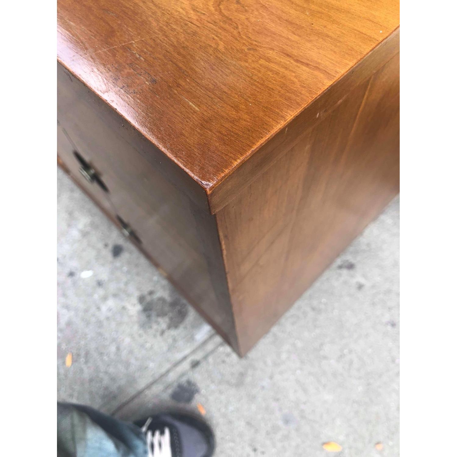 Stanley Furniture Mid Century 1950s 9 Drawer Dresser - image-8