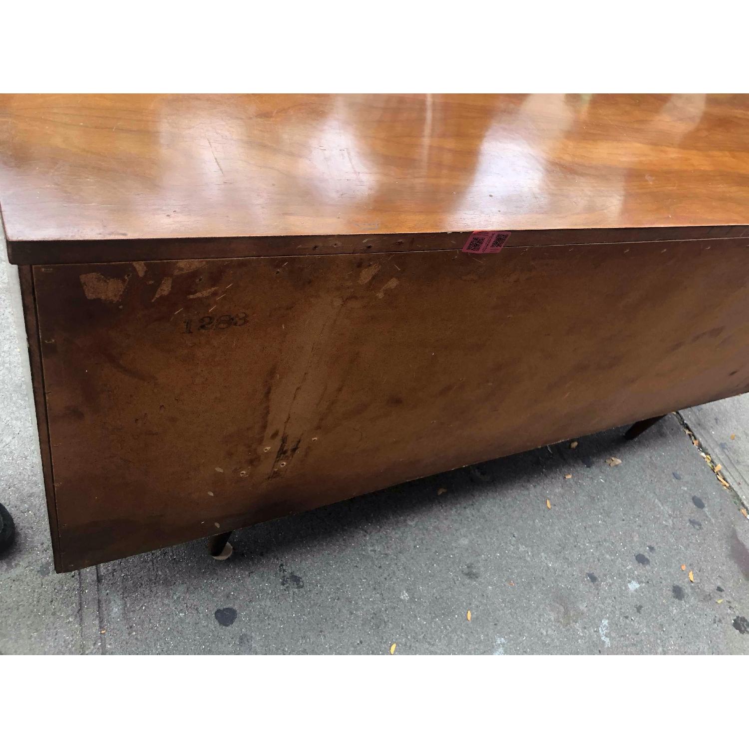 Stanley Furniture Mid Century 1950s 9 Drawer Dresser - image-20