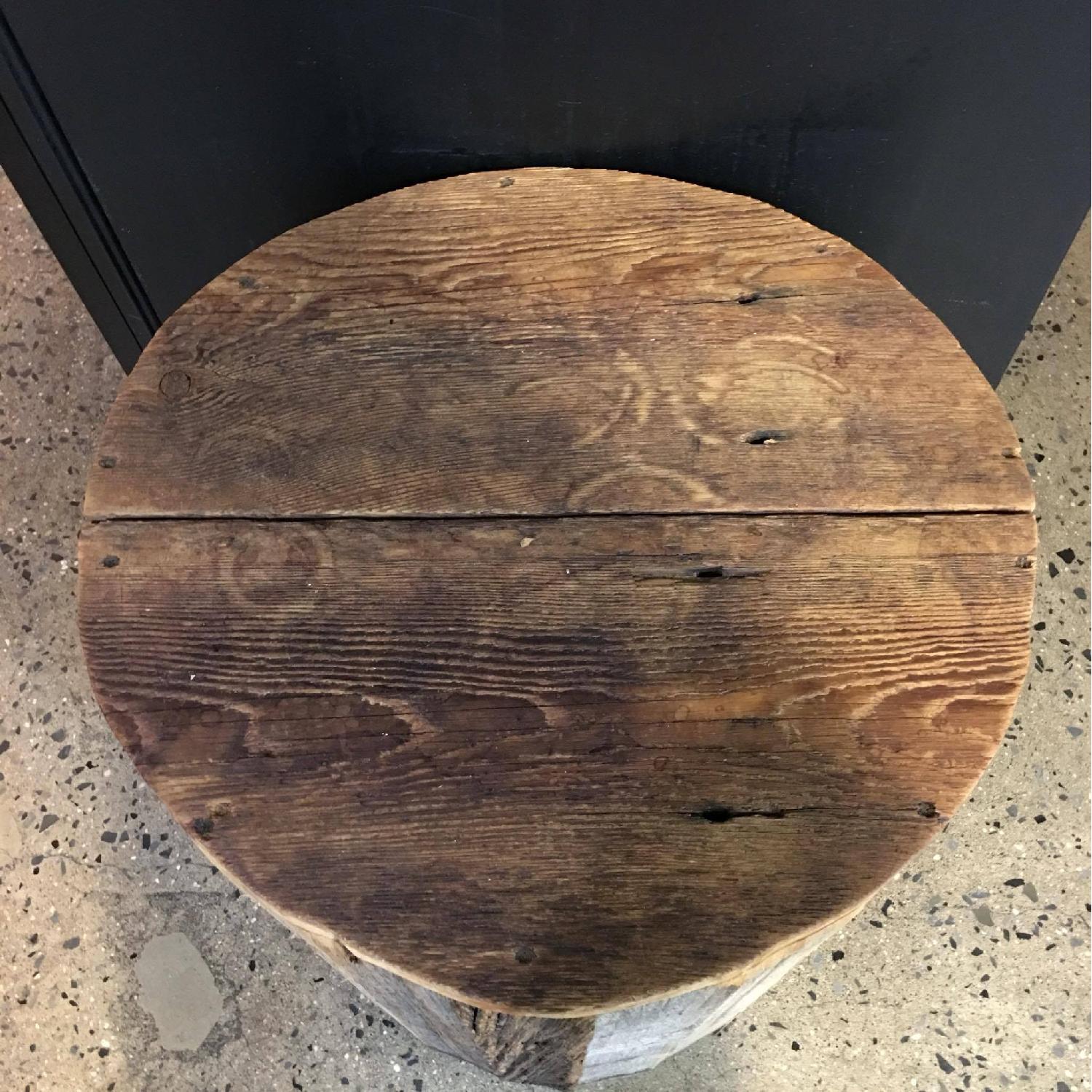 Reclaimed Barnwood Round Side/Coffee Table - image-2