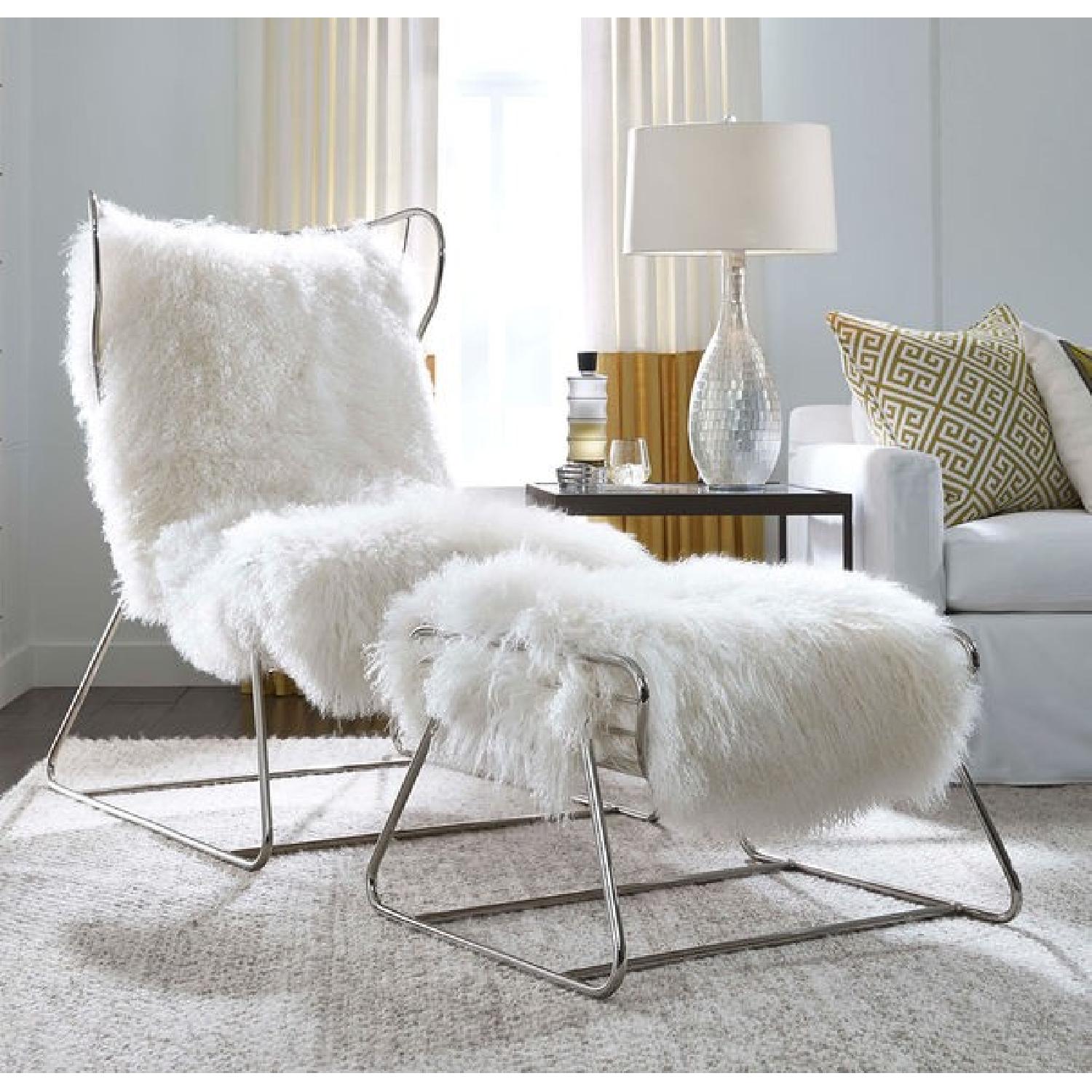 ♡アンティーク　象嵌 　金彩 オットマン チェア スツール 鞍型 白♡ Mitchell Gold + Bob Williams Enzo Chair in Pss/White Tib Fur - AptDeco