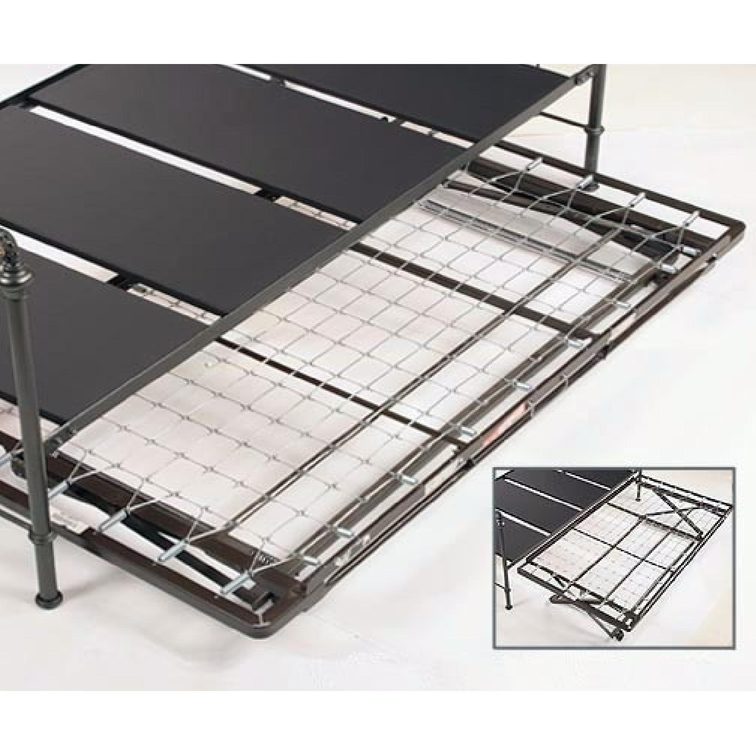 Charles P. Rogers Daybed w/ Trundle - image-5