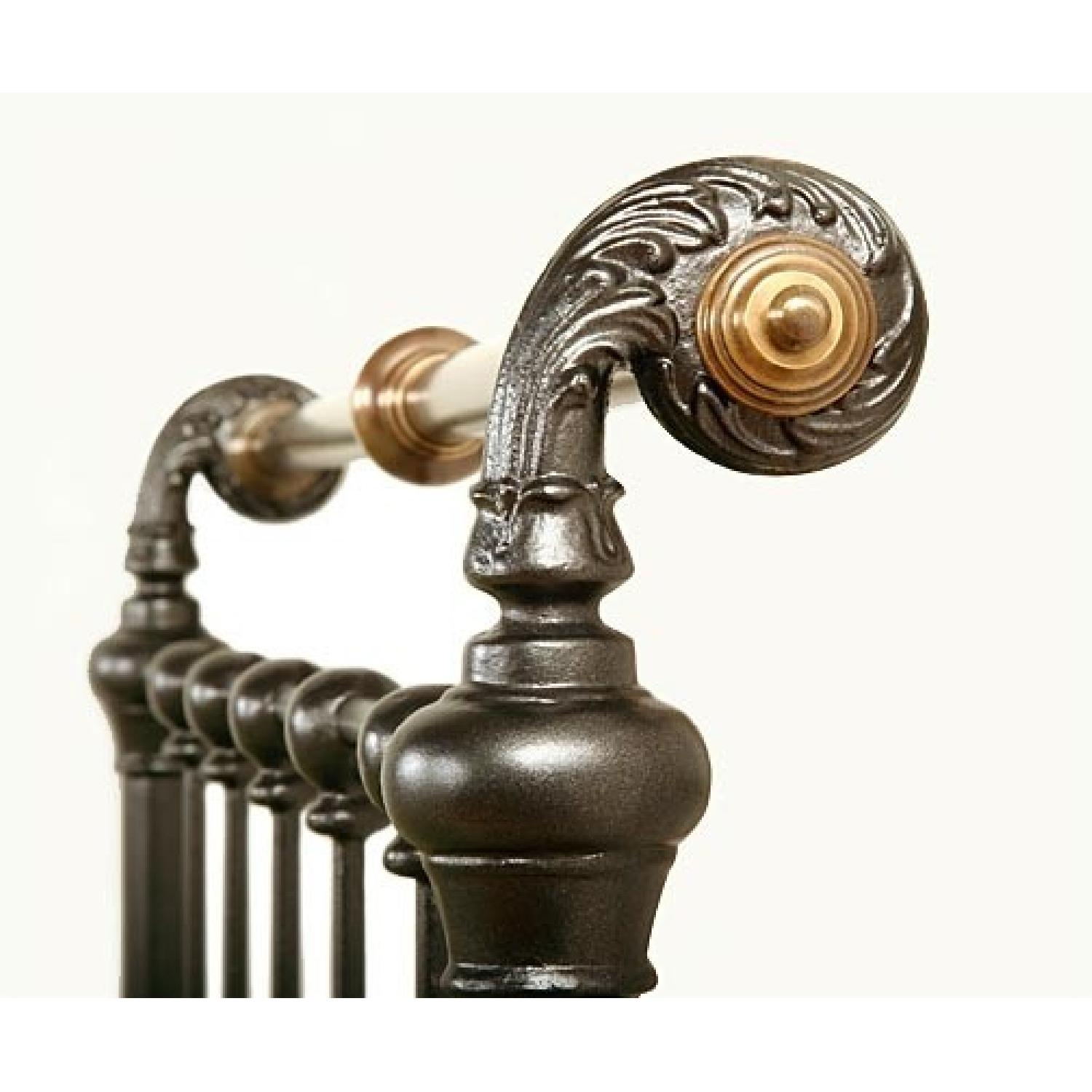 Charles P. Rogers Daybed w/ Trundle - image-6