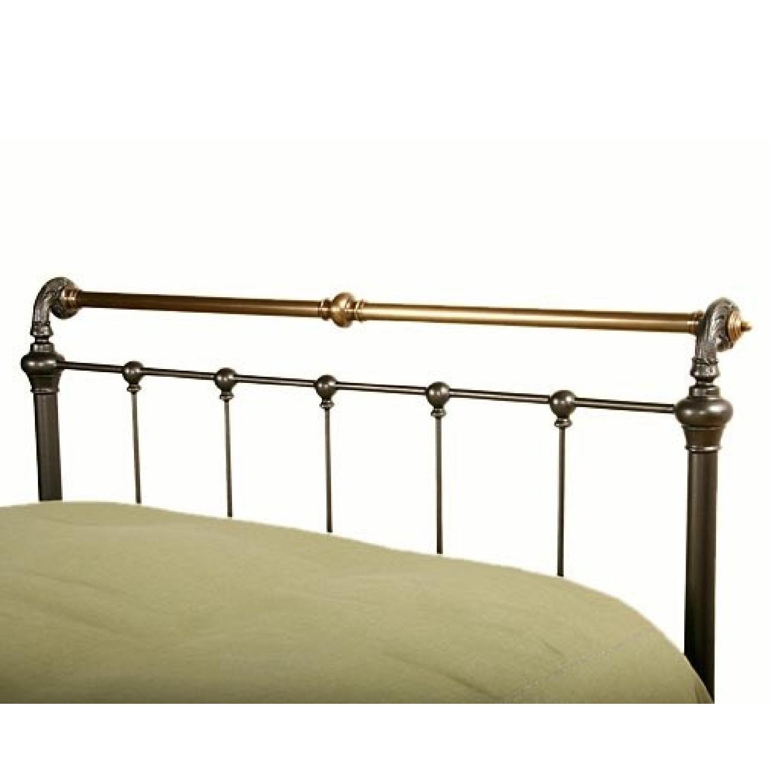 Charles P. Rogers Daybed w/ Trundle - image-7