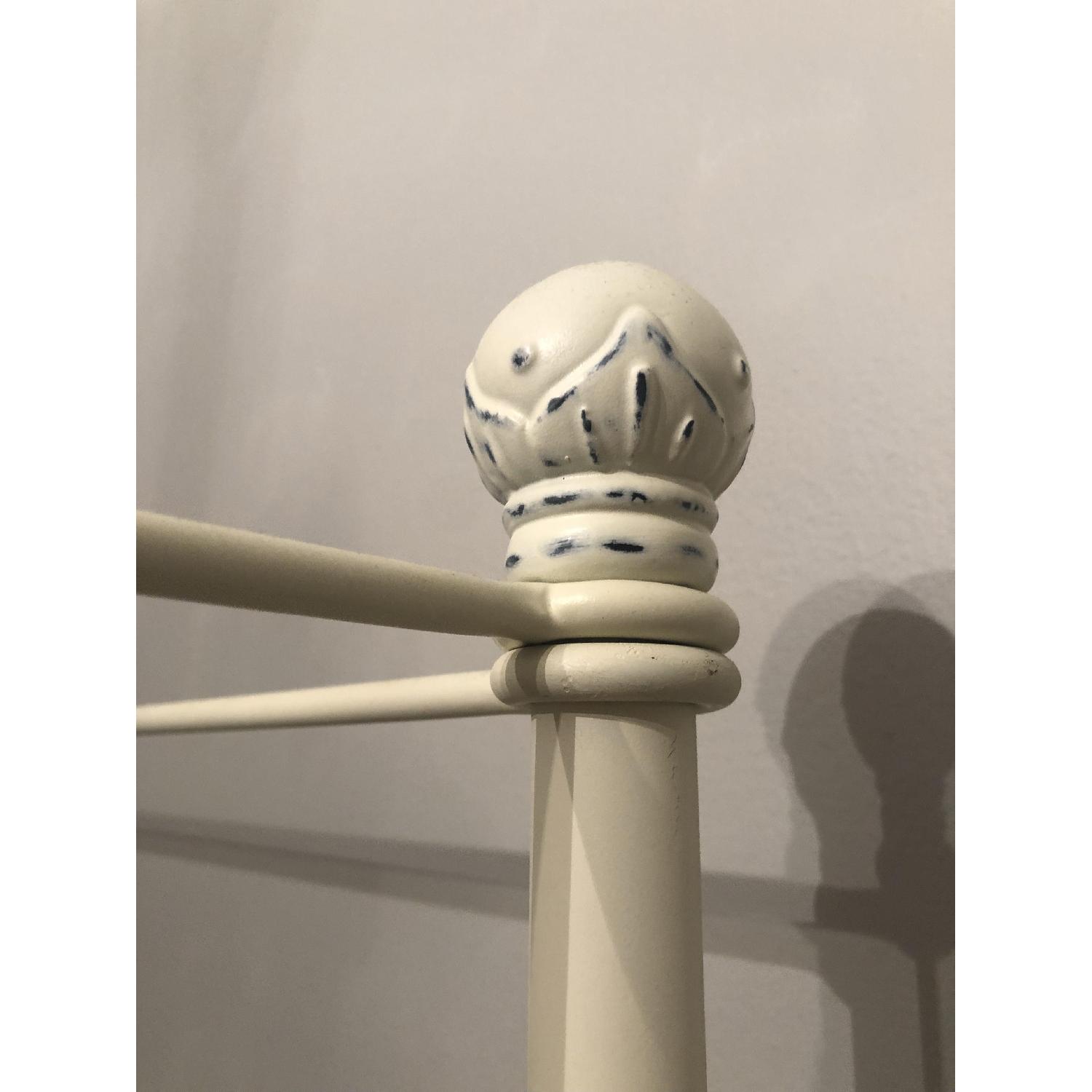 Bratt Decor Parisian Crib - image-2