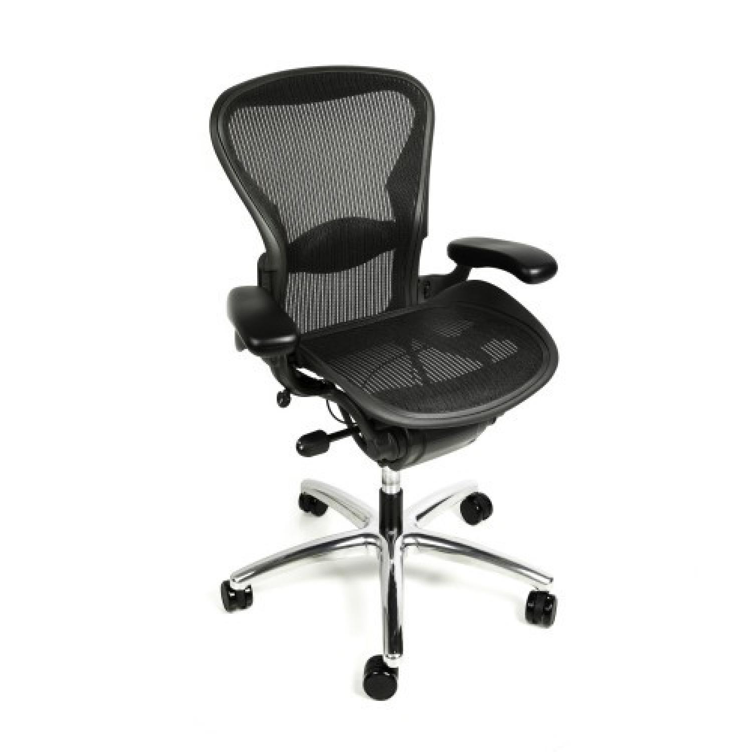 Herman Miller Aeron Chair AptDeco