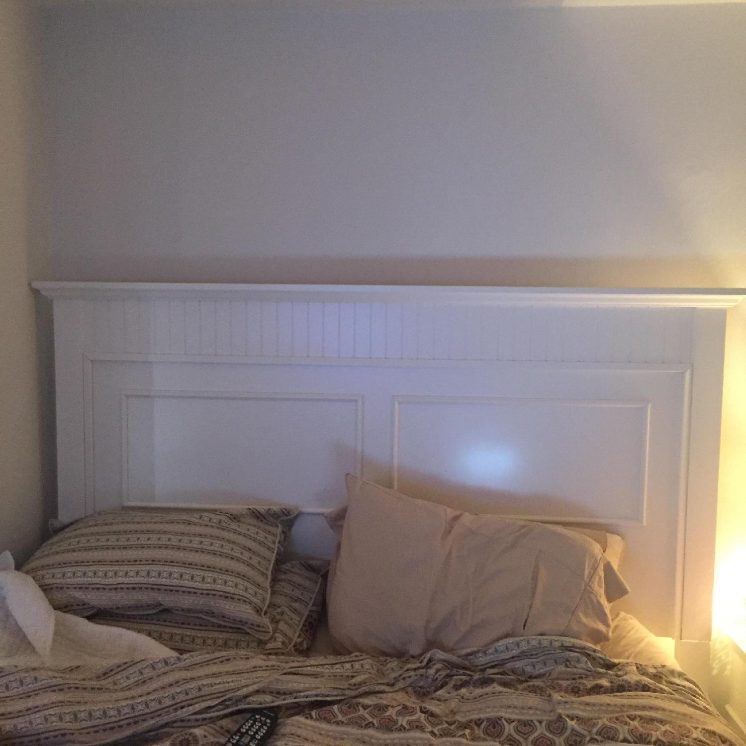 Bob's White Queen Headboard & Footboard - image-1