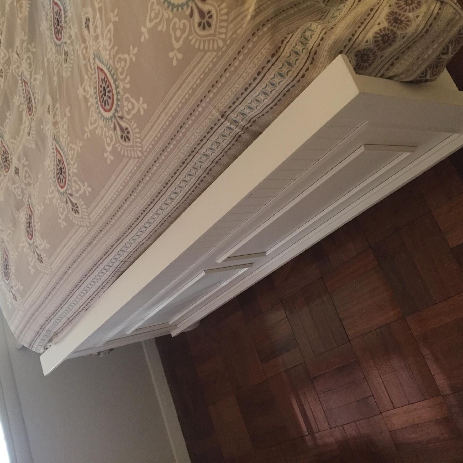 Bob's White Queen Headboard & Footboard - image-3