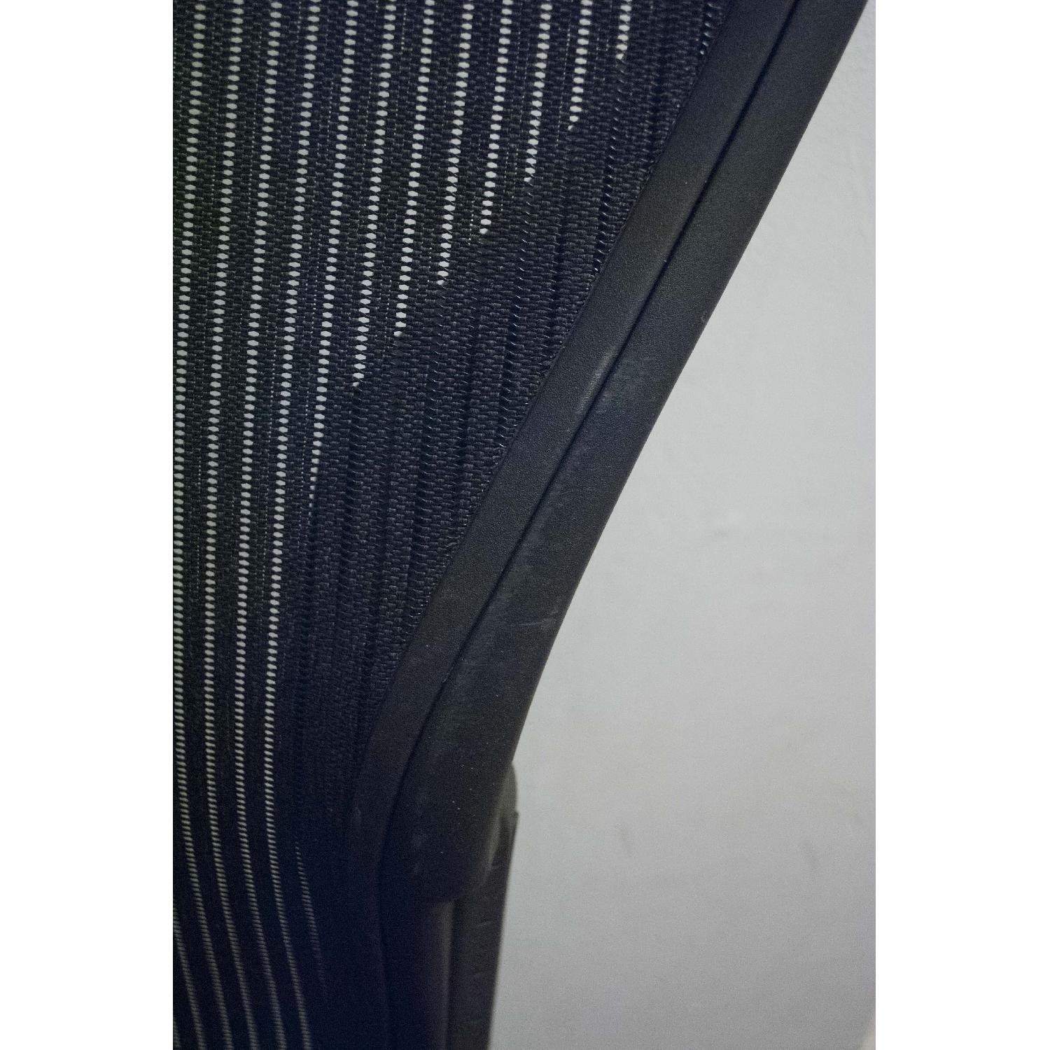 Herman Miller Aeron Armless Chair - image-3