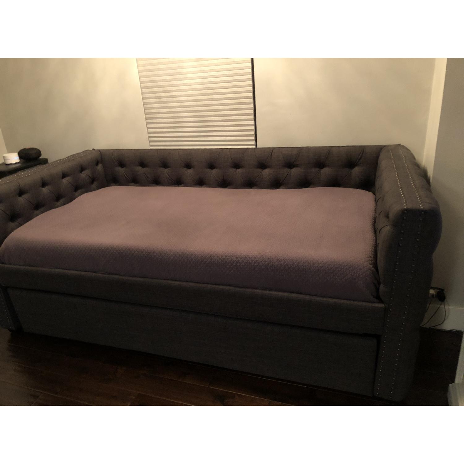 Knightsbridge Tufted Daybed with Trundle - image-3