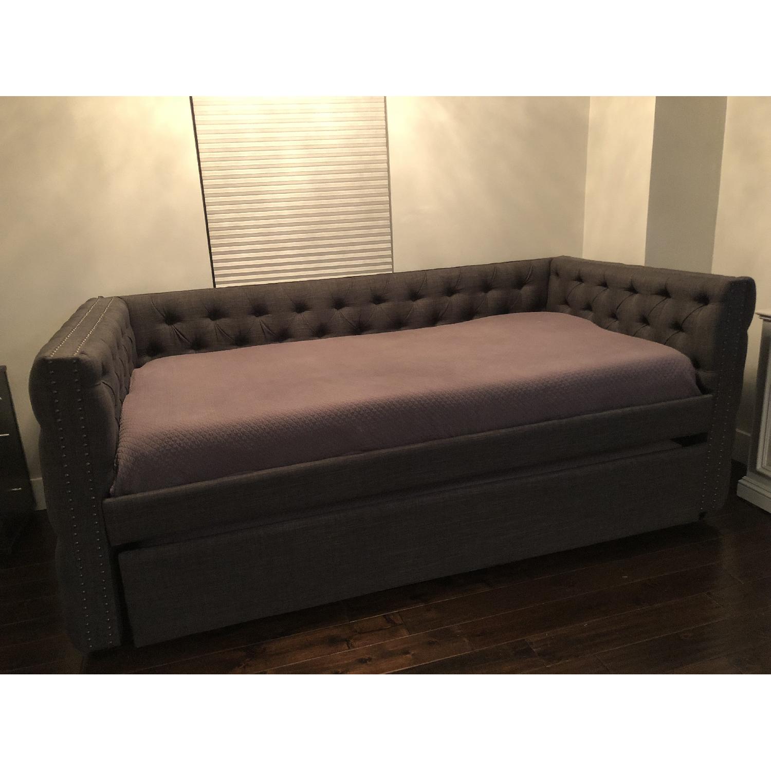 Knightsbridge Tufted Daybed with Trundle - image-4