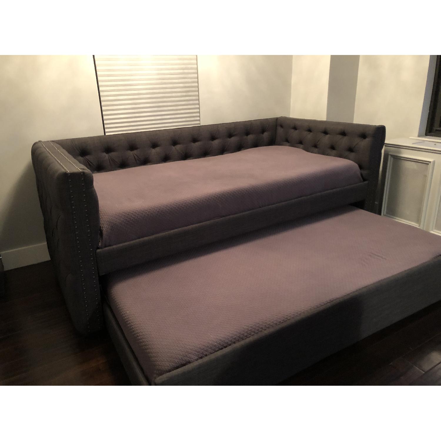 Knightsbridge Tufted Daybed with Trundle - image-5