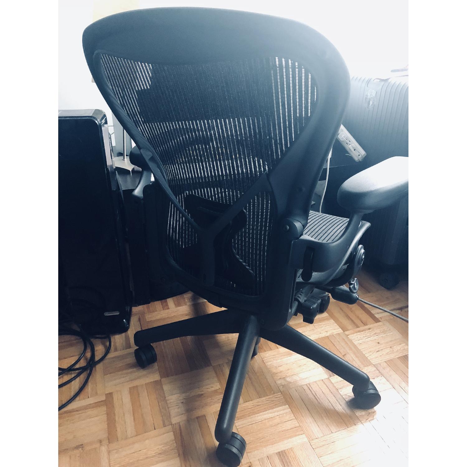 Herman Miller Aeron Chair - image-3