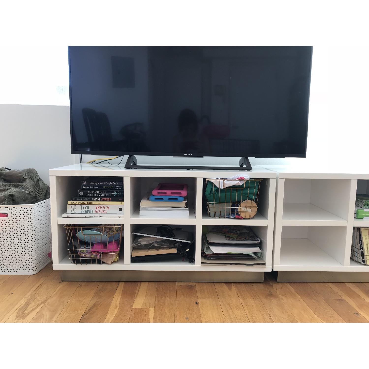 CB2 Oberlin Small White Entry Bench - image-2