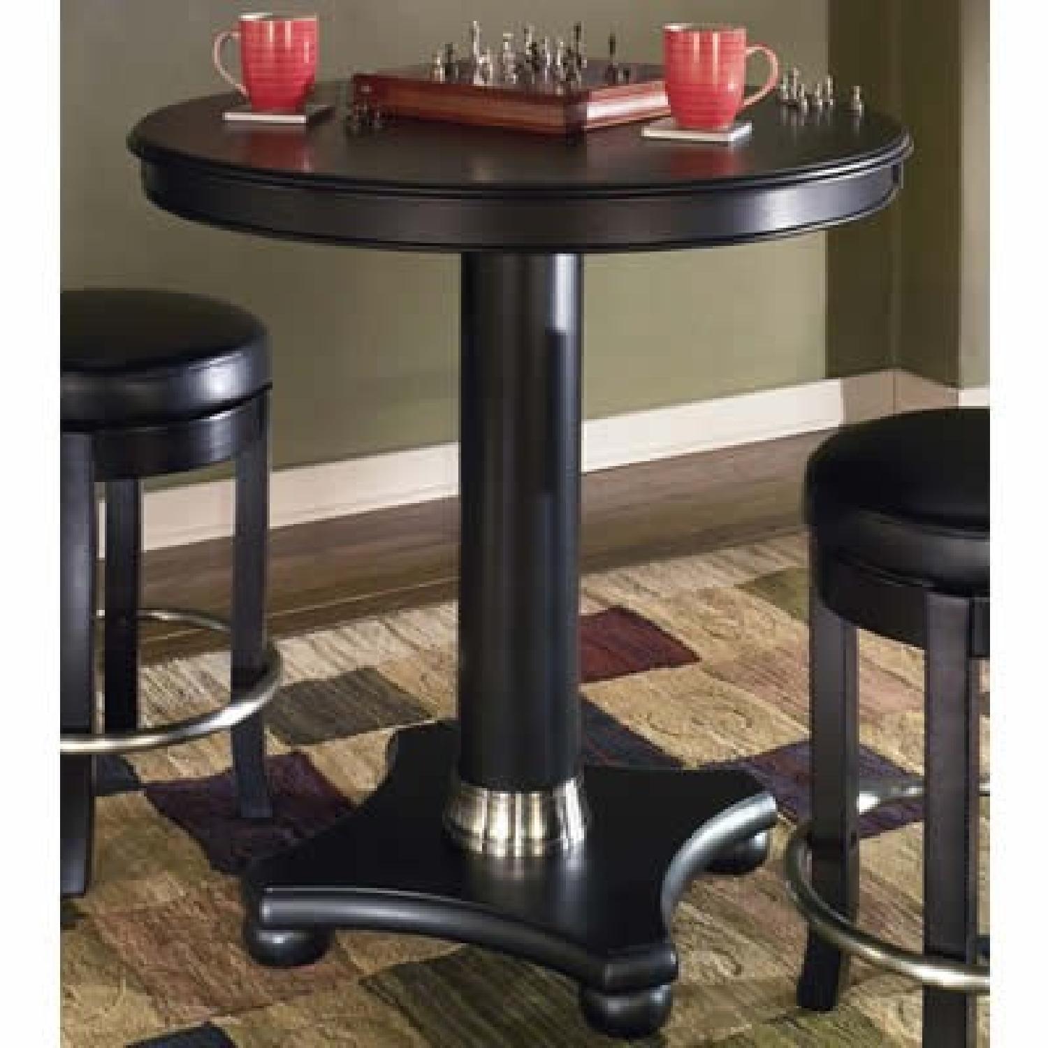 Ashley Round Table w/ 4 Upholstered Swivel Bar Stools - image-5