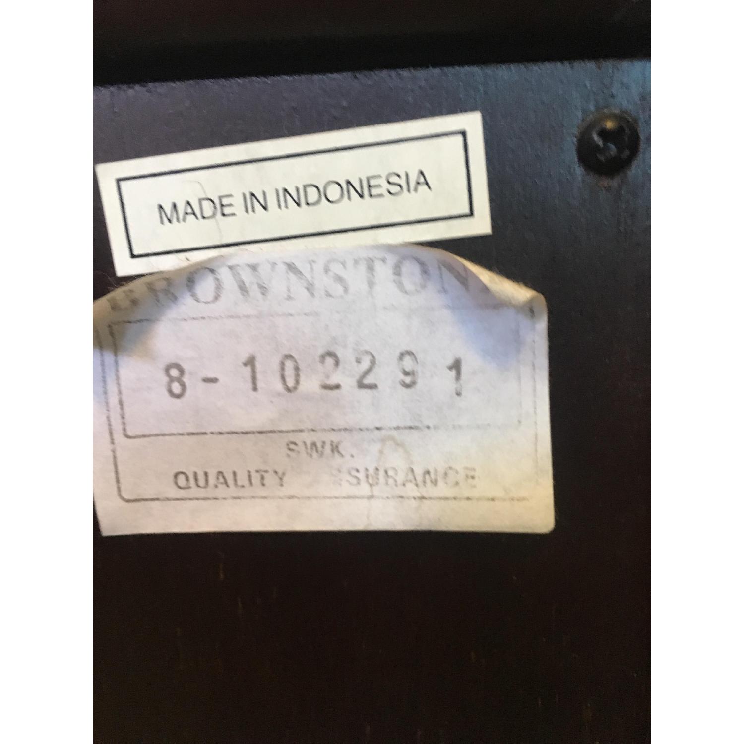 Brownstone Furniture Dresser - image-6
