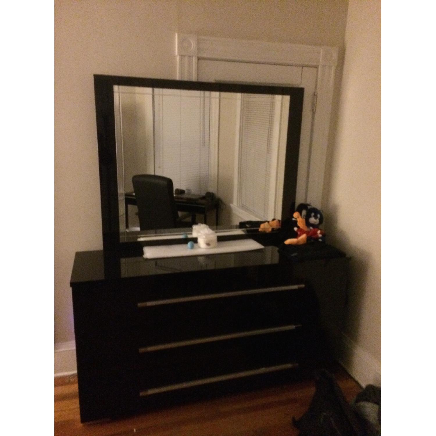Bob's Furniture Black Leather Queen Bedroom Set - AptDeco