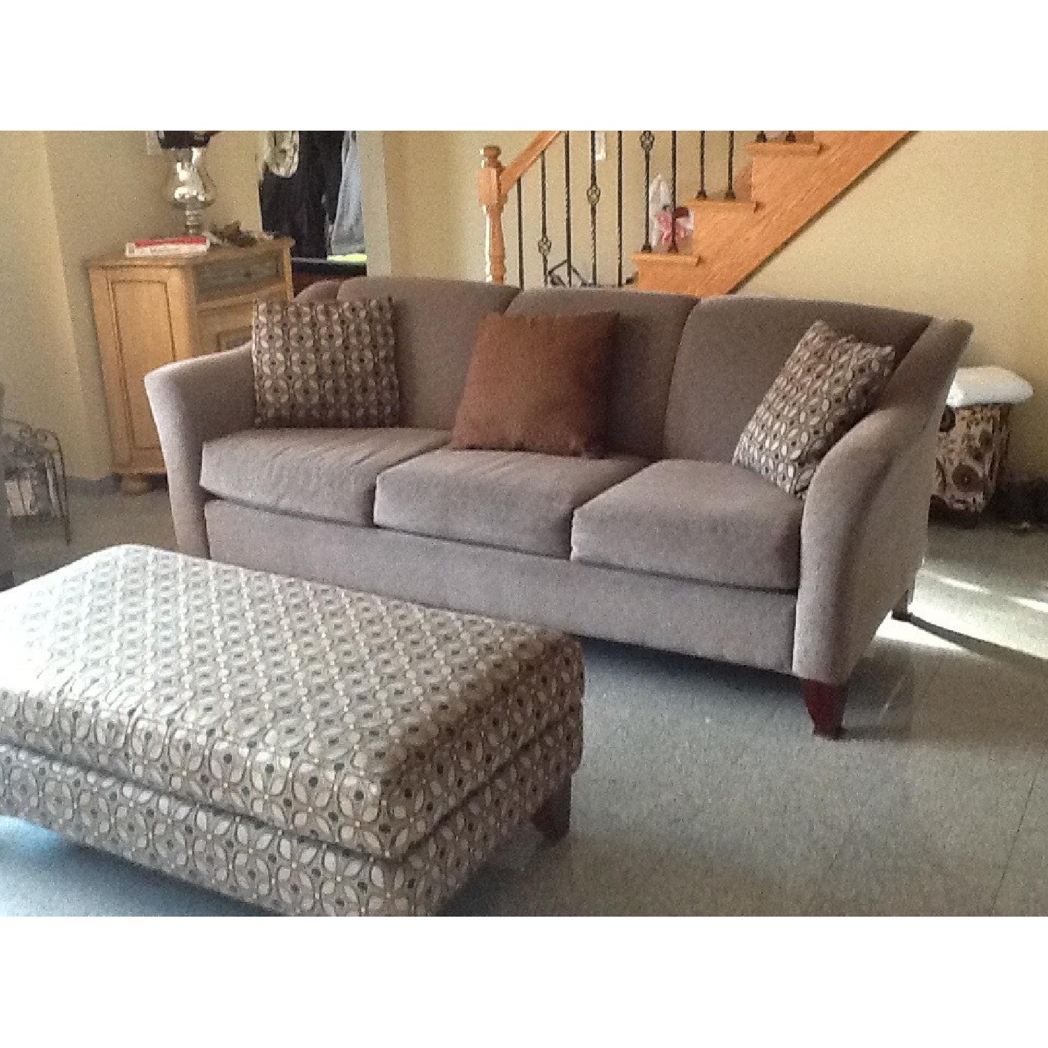 Raymond & Flanigan 2 Sofas + 1 Chair + Ottoman - image-1