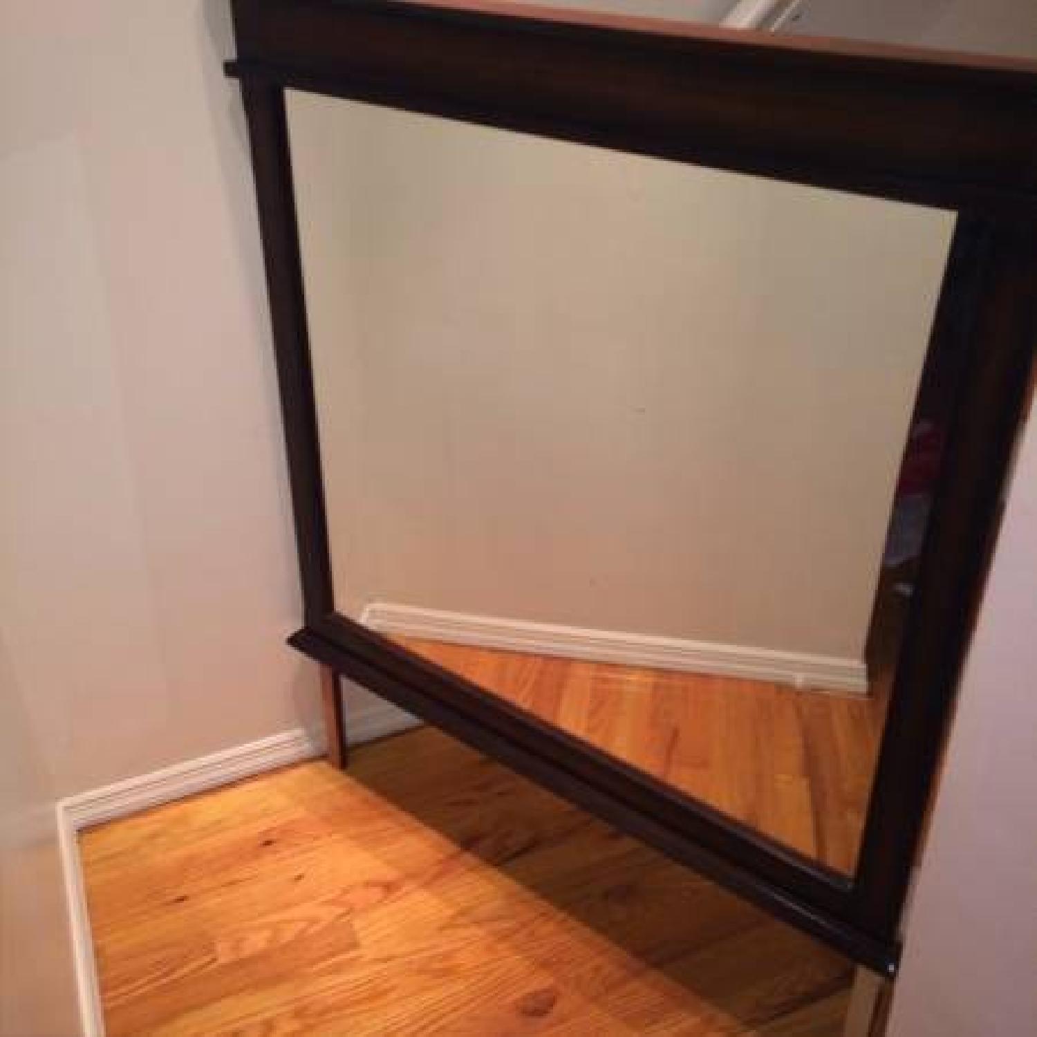 Raymour & Flanigan Bedroom Set - image-6