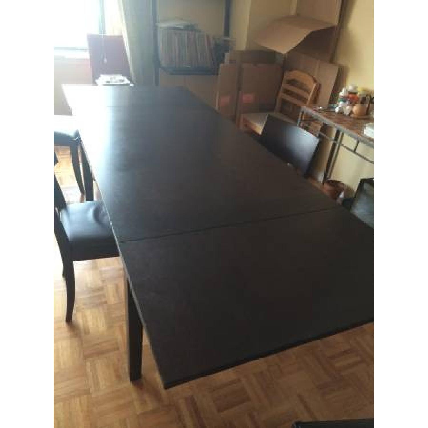 Extendable Dining Table w/ 4 Chairs - AptDeco