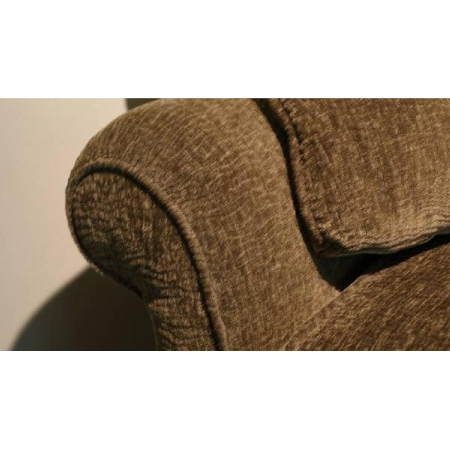 Dino Mark Anthony Couch - image-2